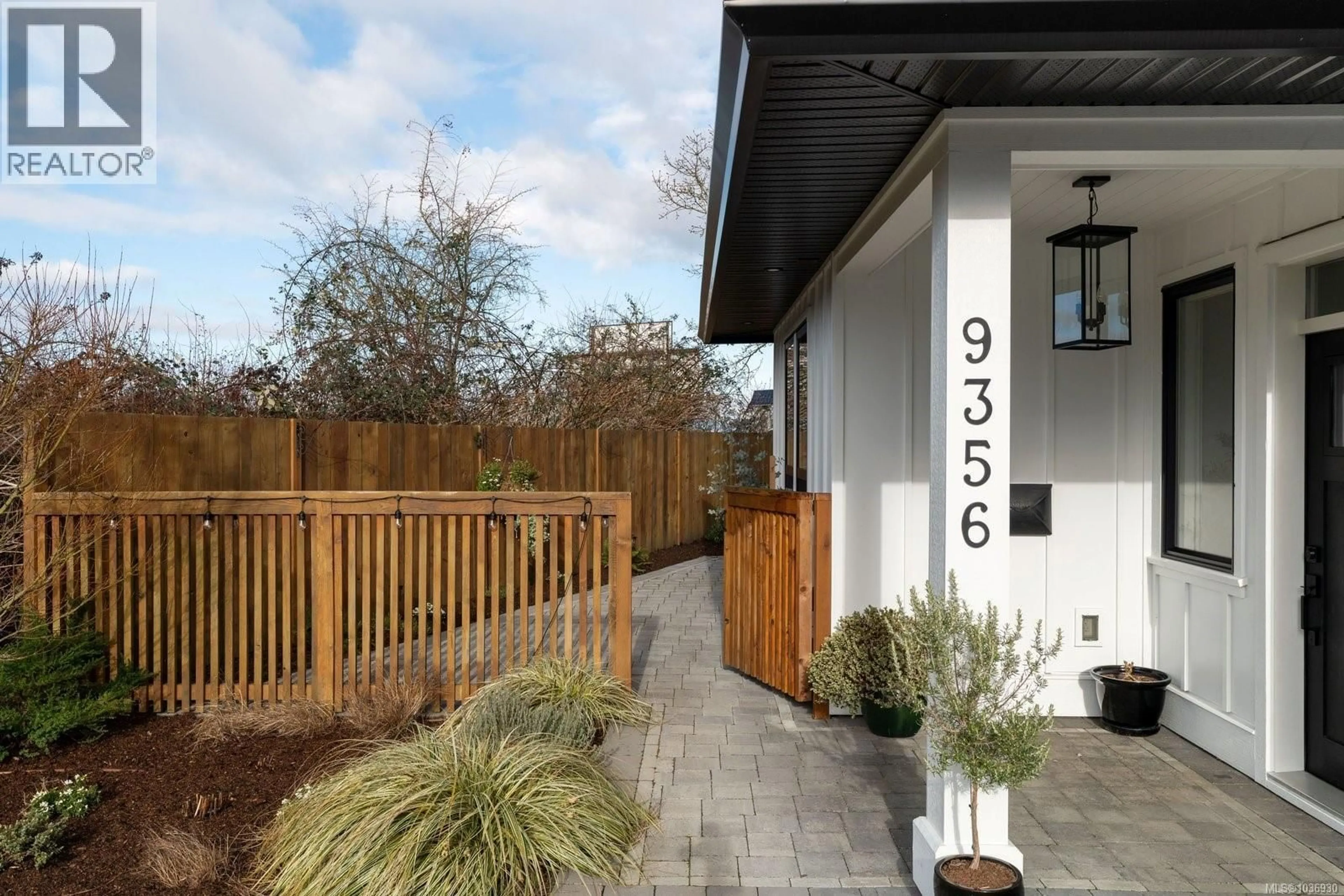 Patio, street for 9356 EAST SAANICH ROAD, North Saanich British Columbia V8L1H9