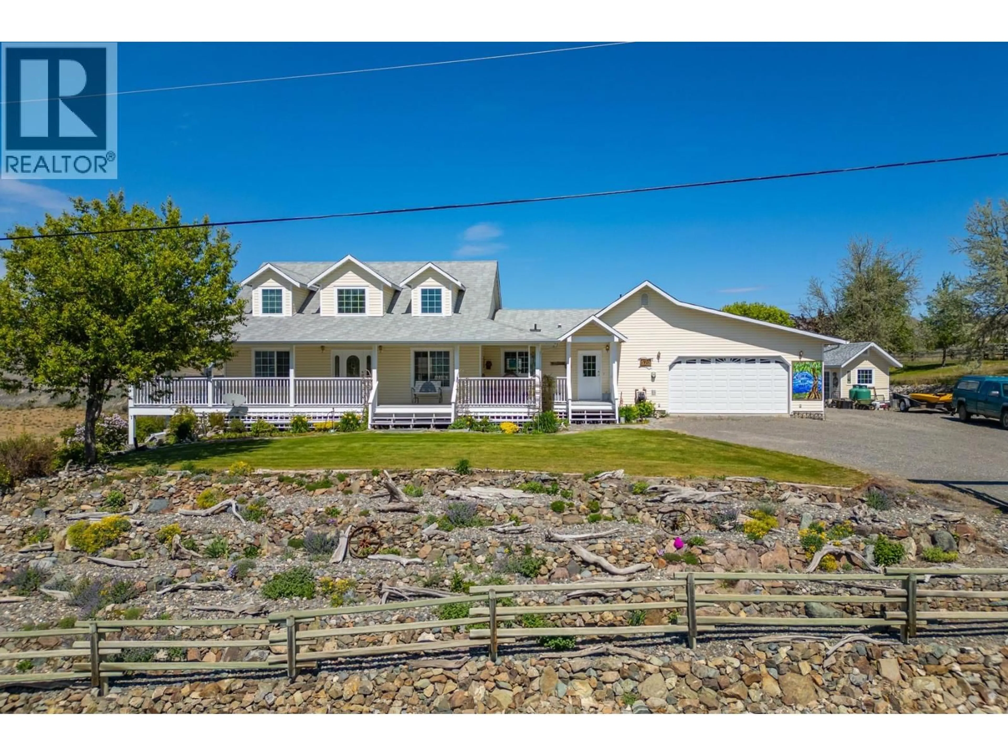 A pic from outside/outdoor area/front of a property/back of a property/a pic from drone, street for 570 MESA VISTA DRIVE, Ashcroft British Columbia V0K1A0