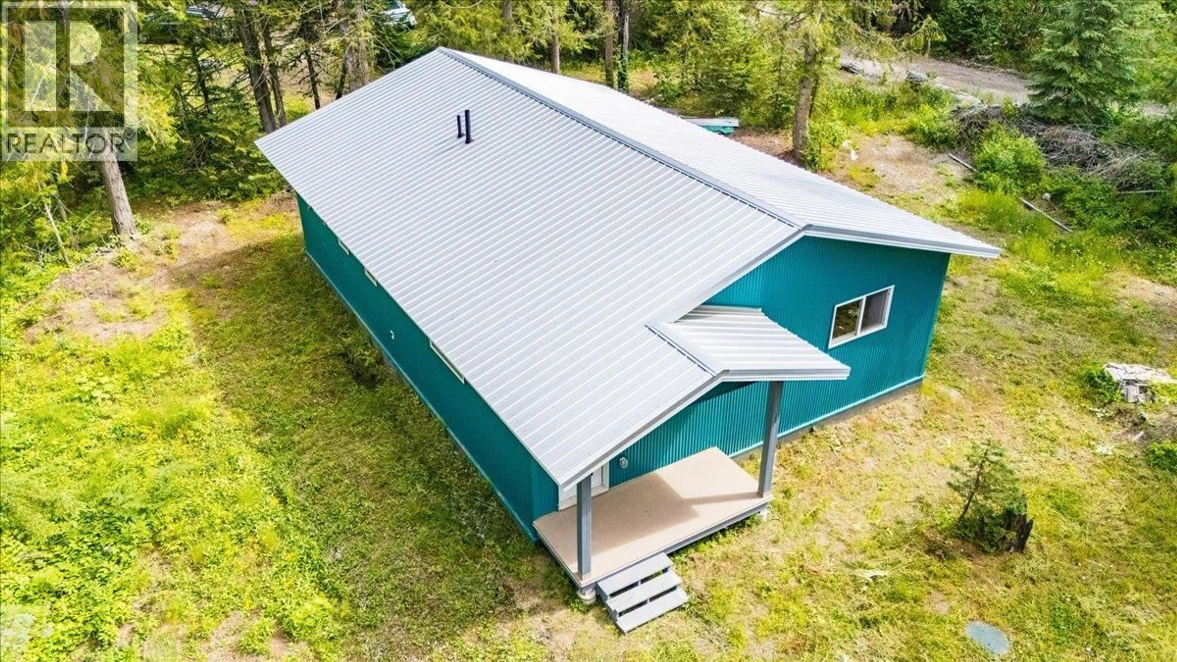 A pic from outside/outdoor area/front of a property/back of a property/a pic from drone, building for 116 LINESS ROAD, Salmo British Columbia V0G1Z0