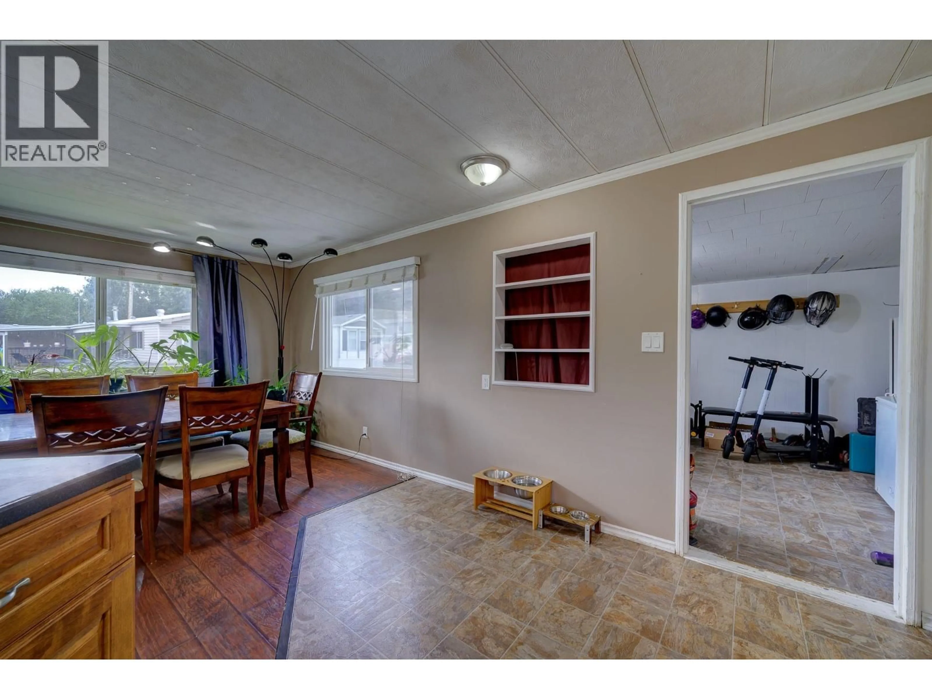 A pic of a room for 112 - 2400 OAKDALE WAY, Kamloops British Columbia V2B6W7