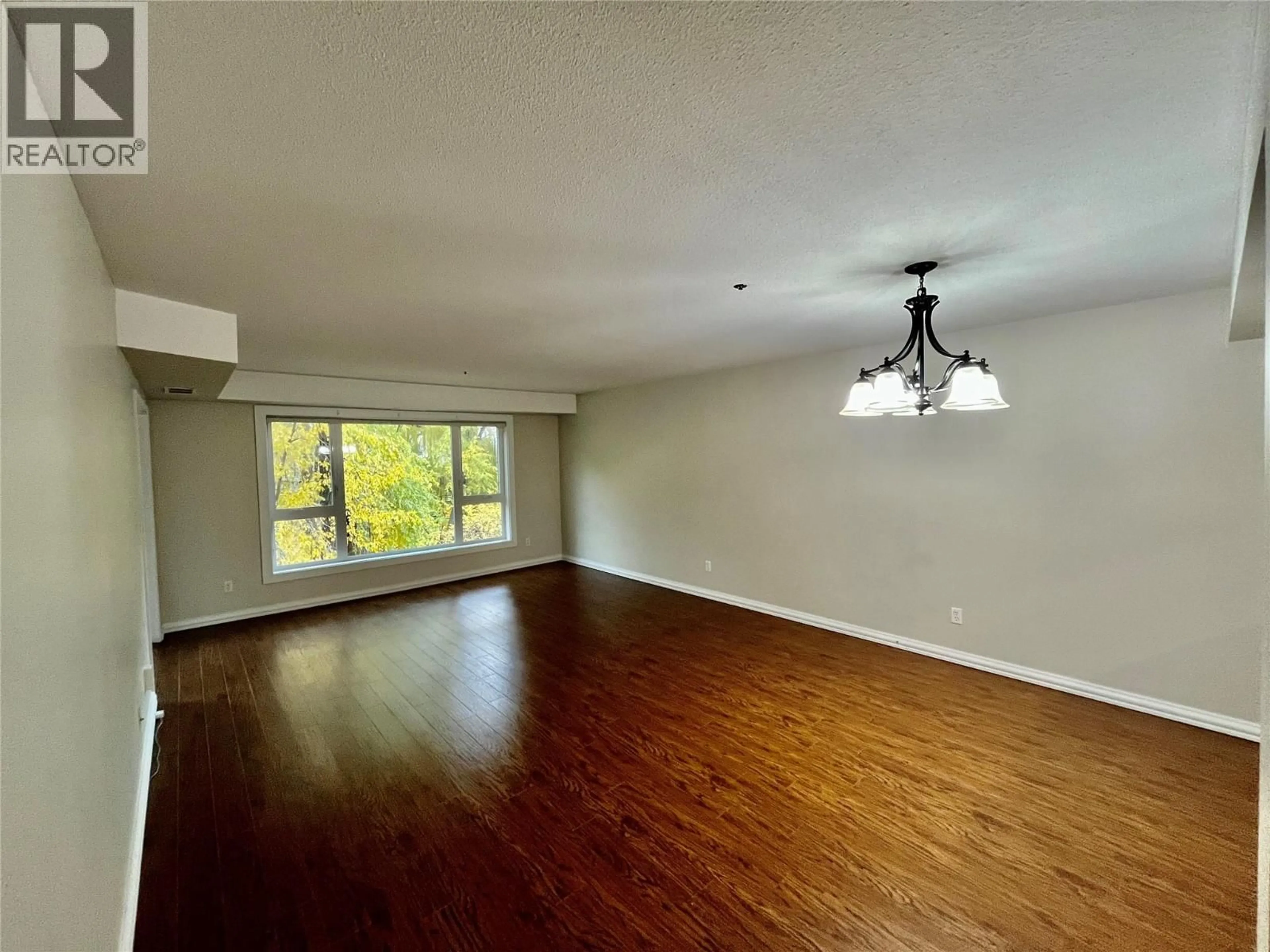 A pic of a room for 230 - 1045 SUTHERLAND AVENUE, Kelowna British Columbia V1Y5Y1