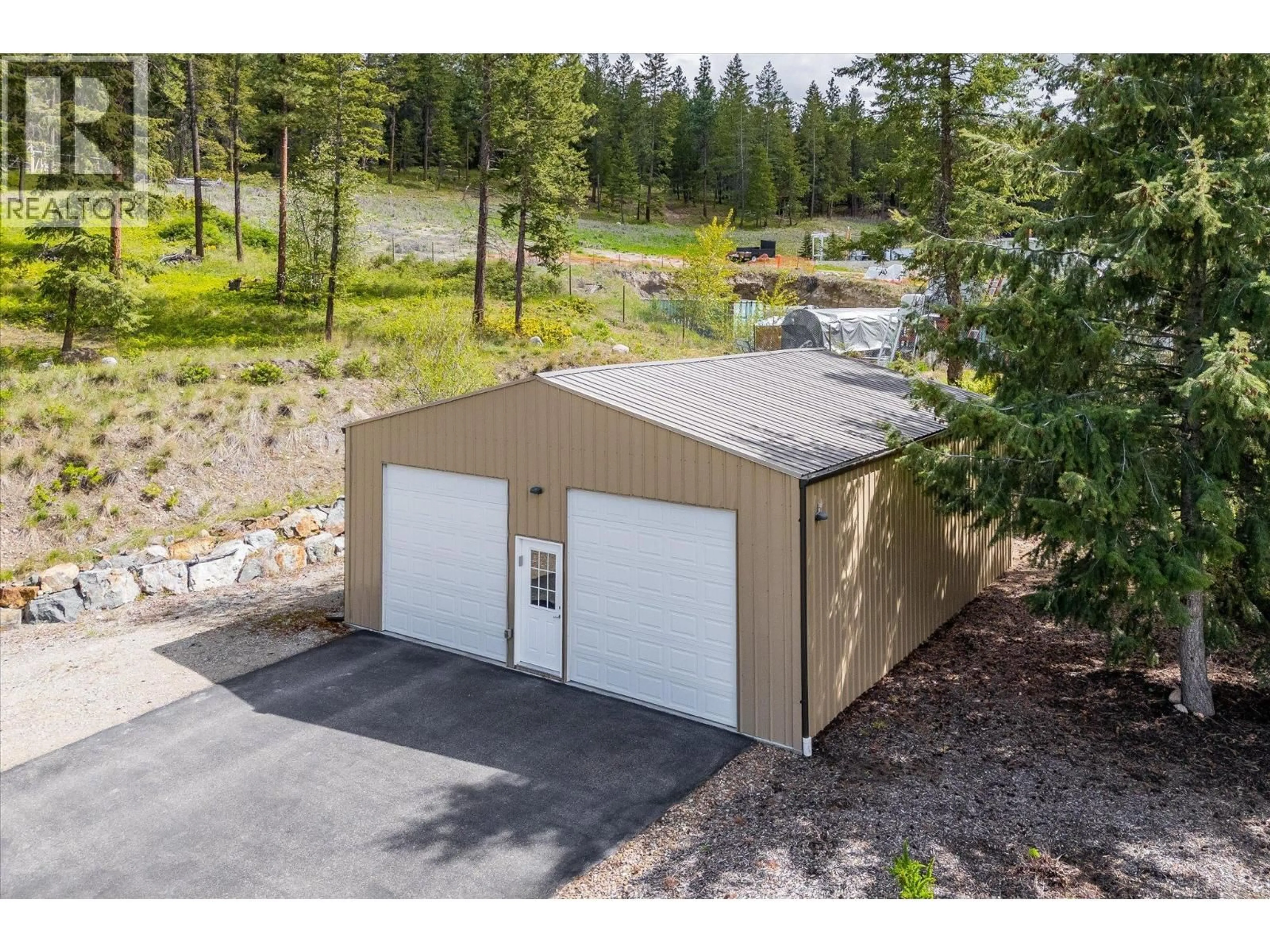Indoor garage for 16151 BARKLEY ROAD, Lake Country British Columbia V4V1B4