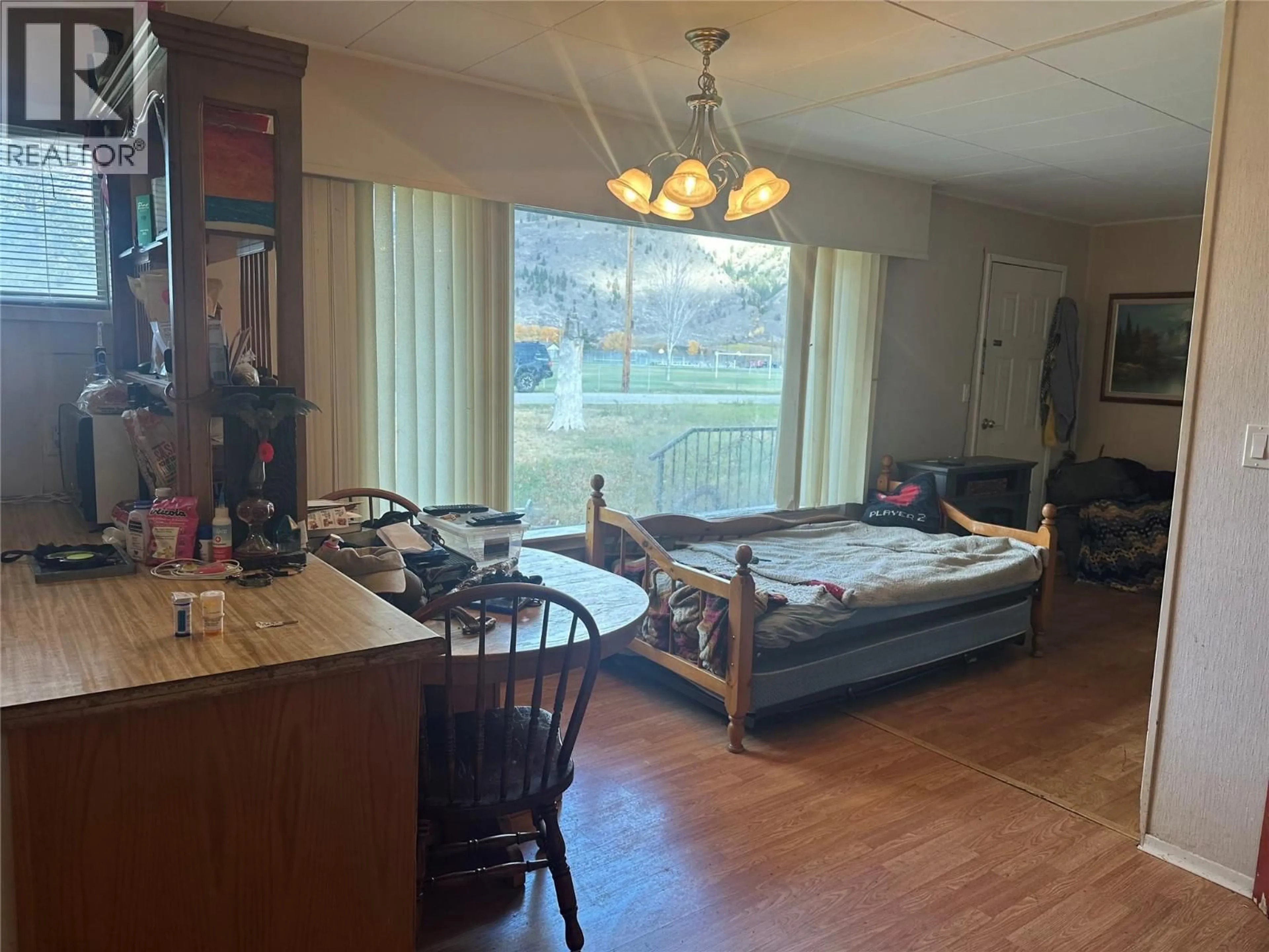 A pic of a room for 725 2ND AVENUE, Keremeos British Columbia V0X1N2