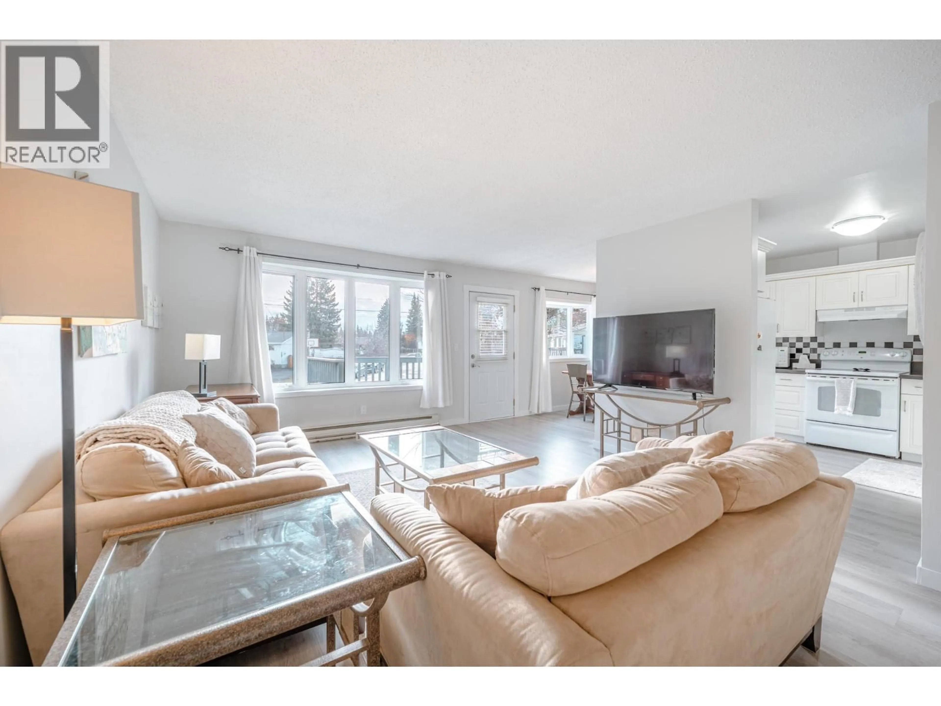 Living room with furniture, unknown for 255 VIERS CRESCENT, Revelstoke British Columbia V0E2S0