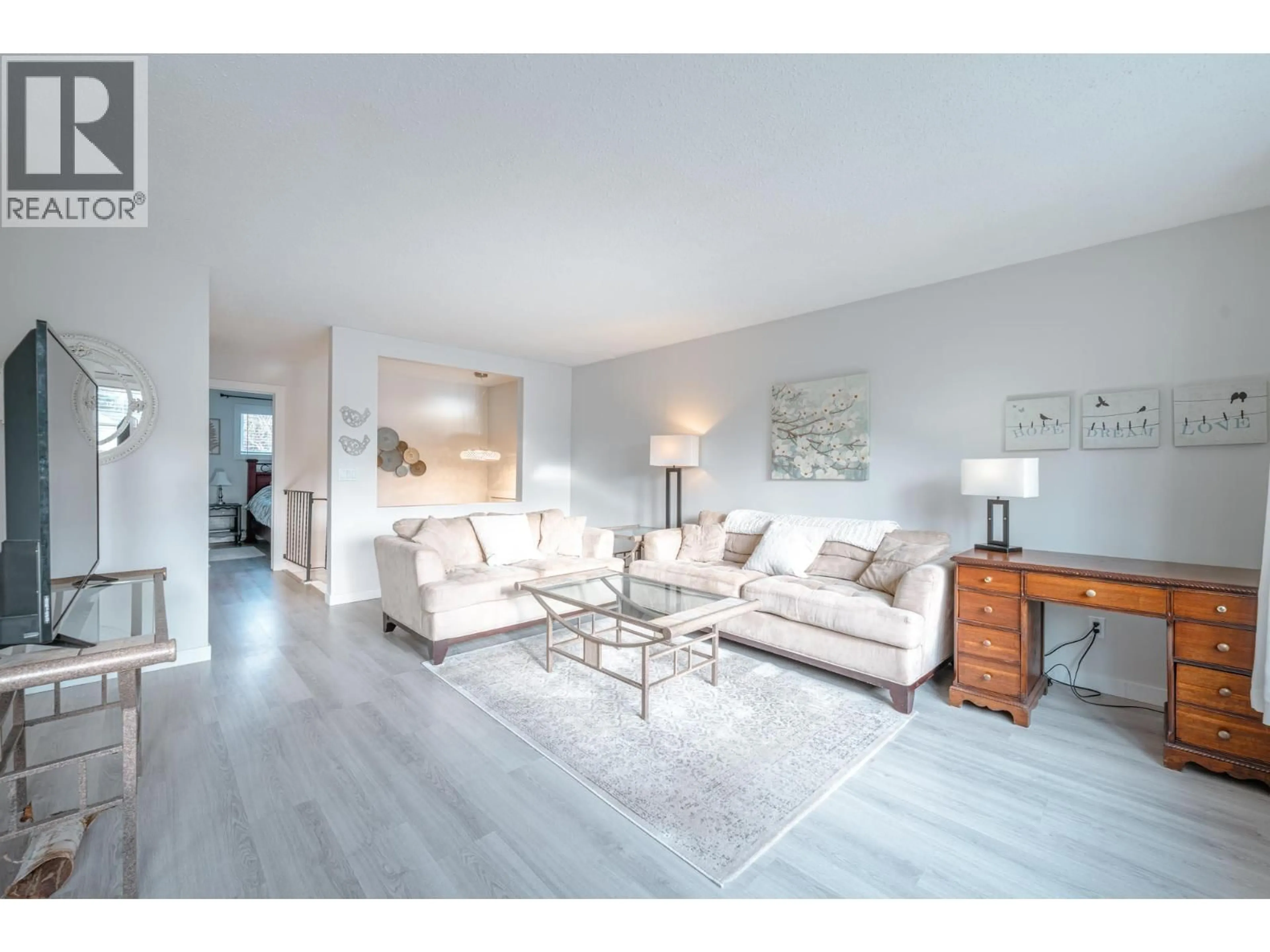 Living room with furniture, unknown for 255 VIERS CRESCENT, Revelstoke British Columbia V0E2S0