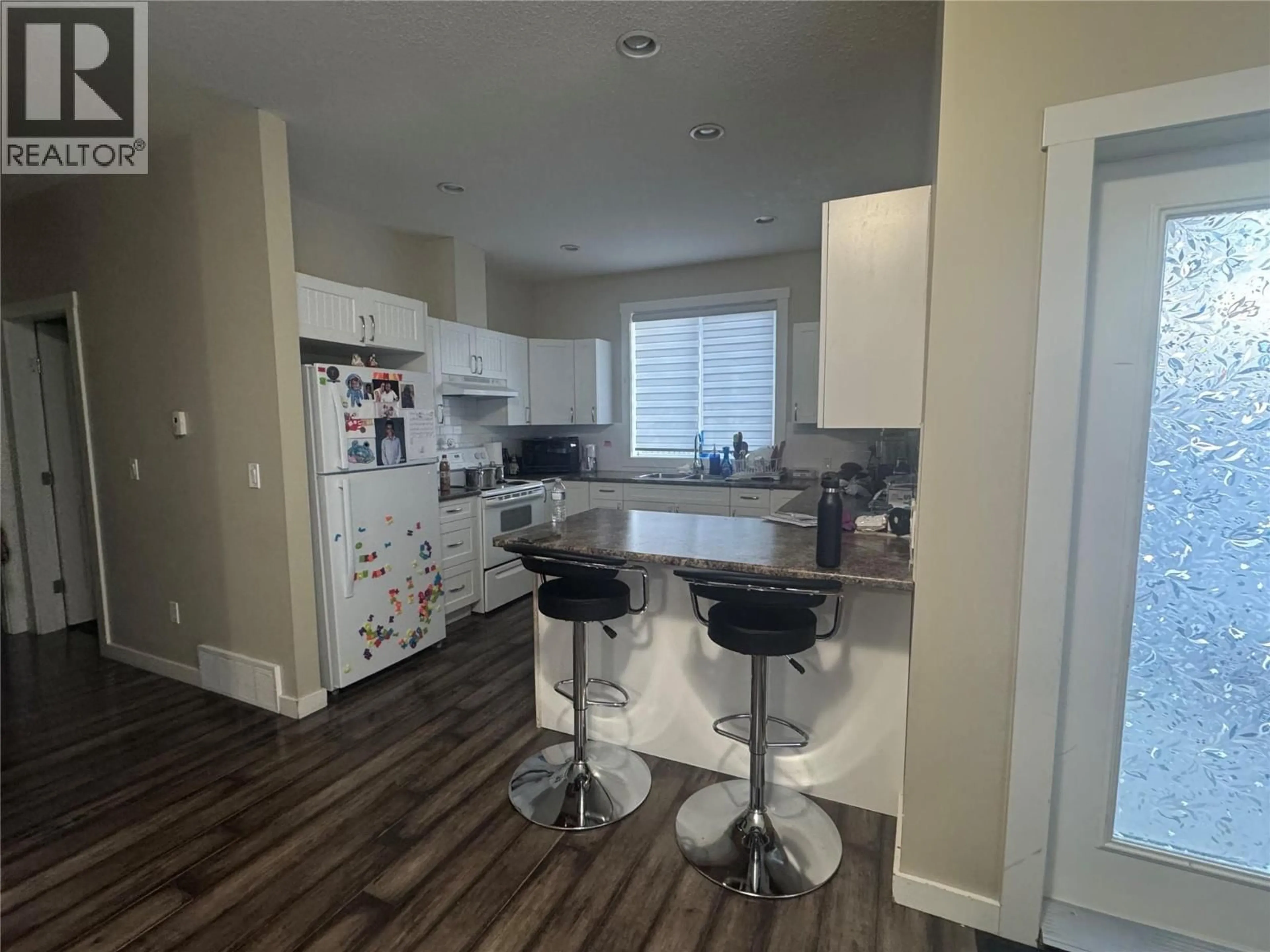 Open concept kitchen, unknown for 8716 17 STREET, Dawson Creek British Columbia V1G0H1
