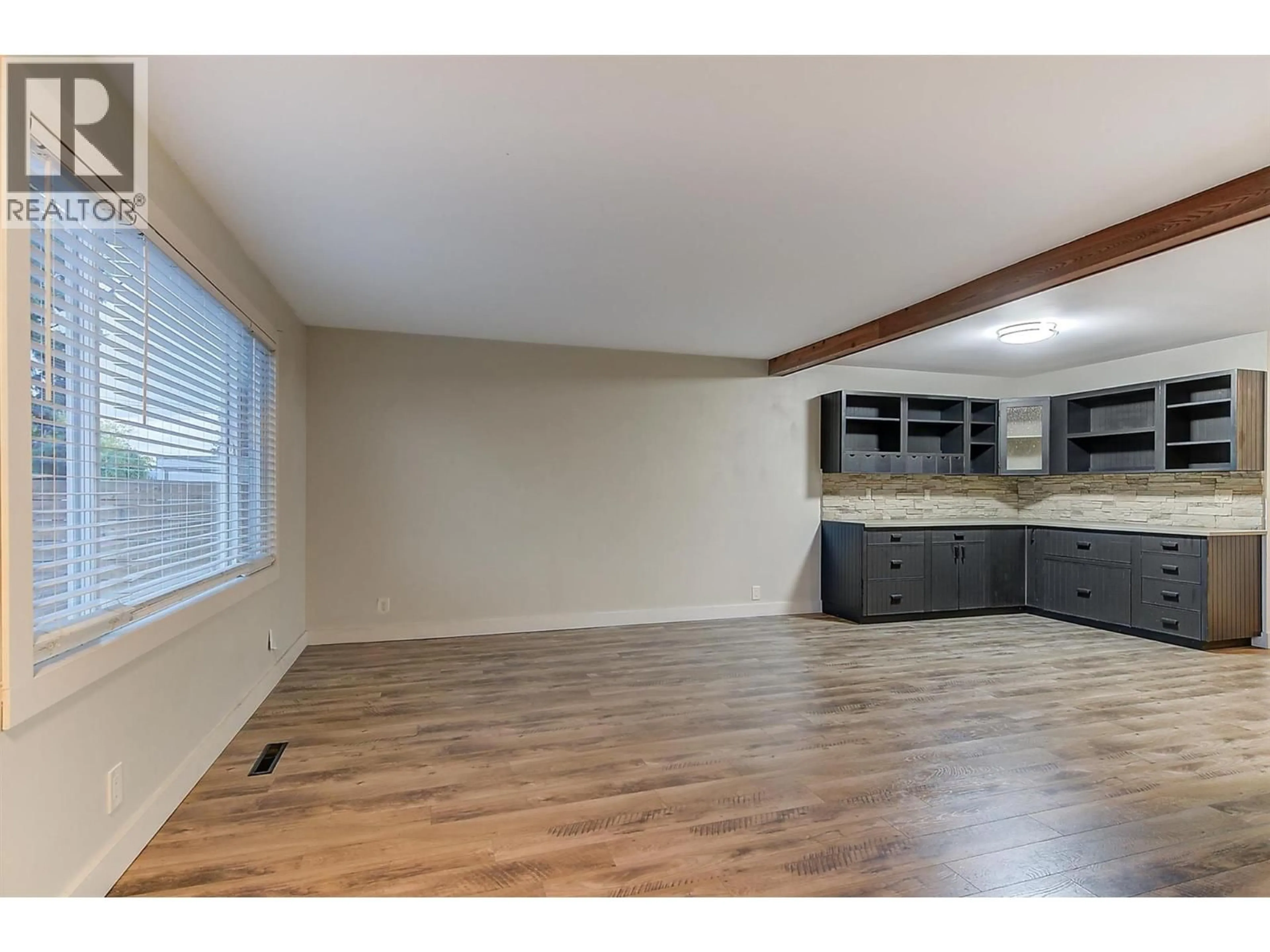 A pic of a room for 880 HOLLYDELL ROAD, Kelowna British Columbia V1X1L7