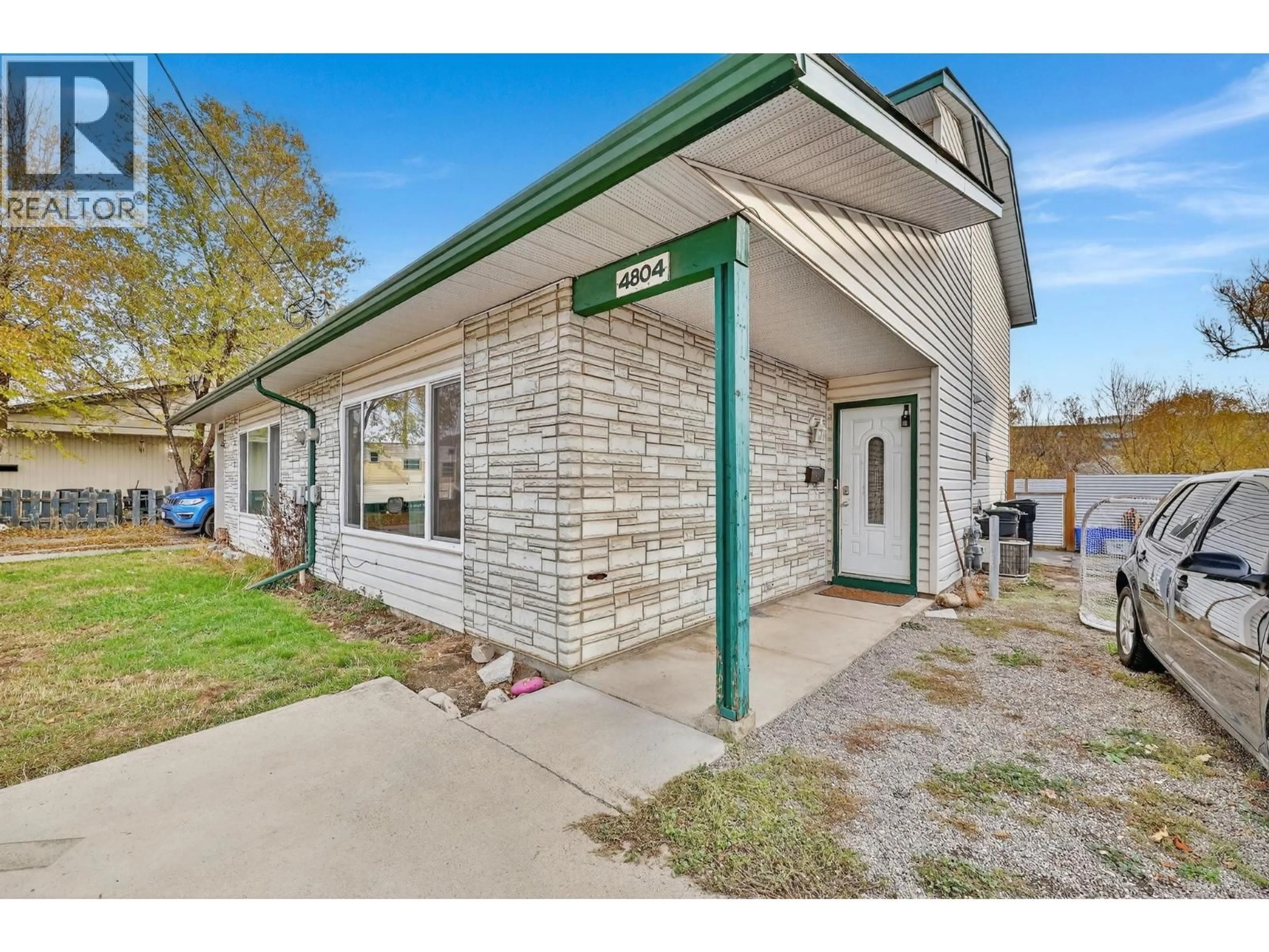 Home with brick exterior material, building for 4804 25 AVENUE, Vernon British Columbia V1T6R4