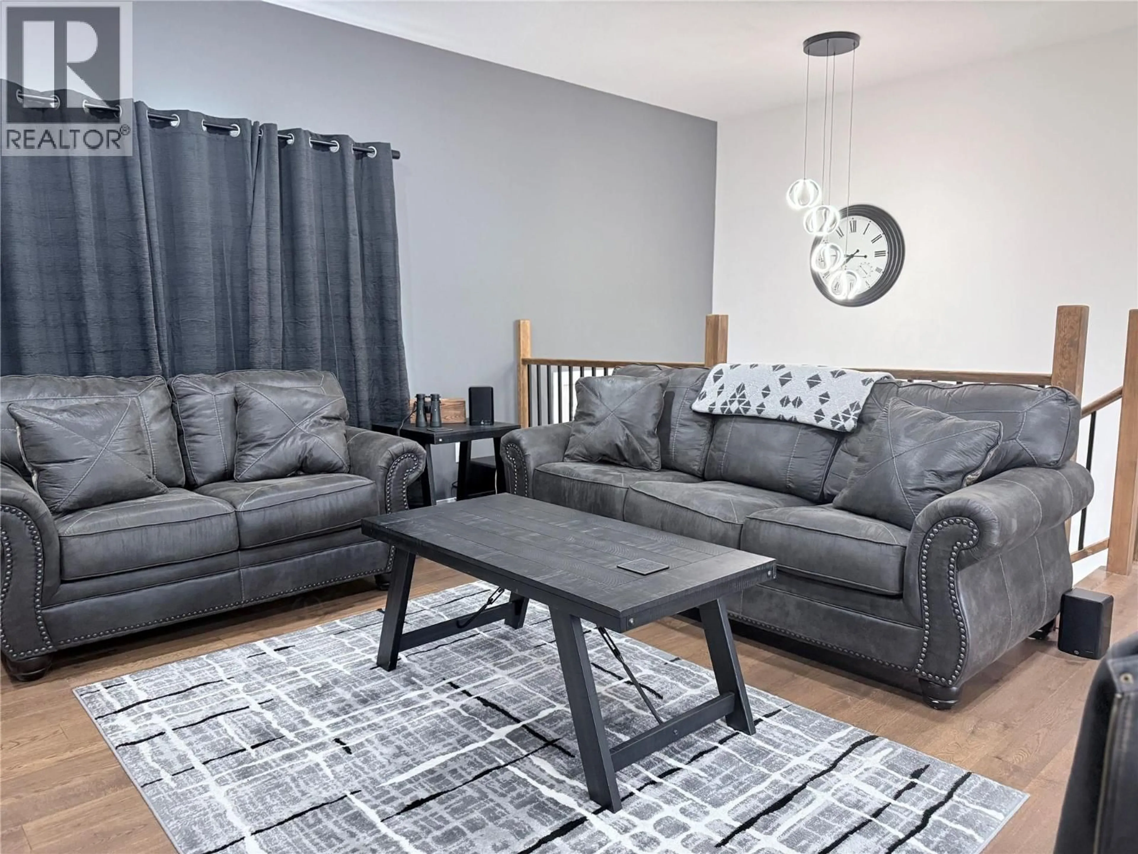 Living room with furniture, unknown for 8779 MOUNTAIN VIEW STREET, Canal Flats British Columbia V0B1B0