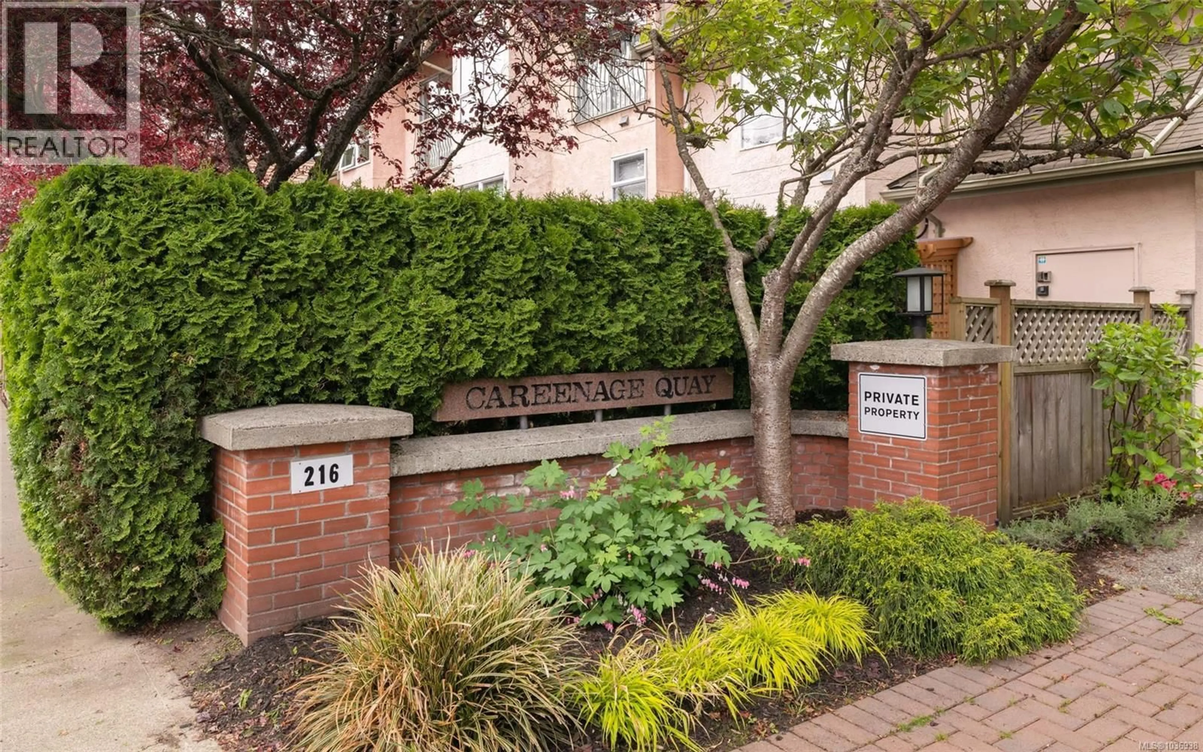 Unknown for 5 - 216 RUSSELL STREET, Victoria British Columbia V9A3X2