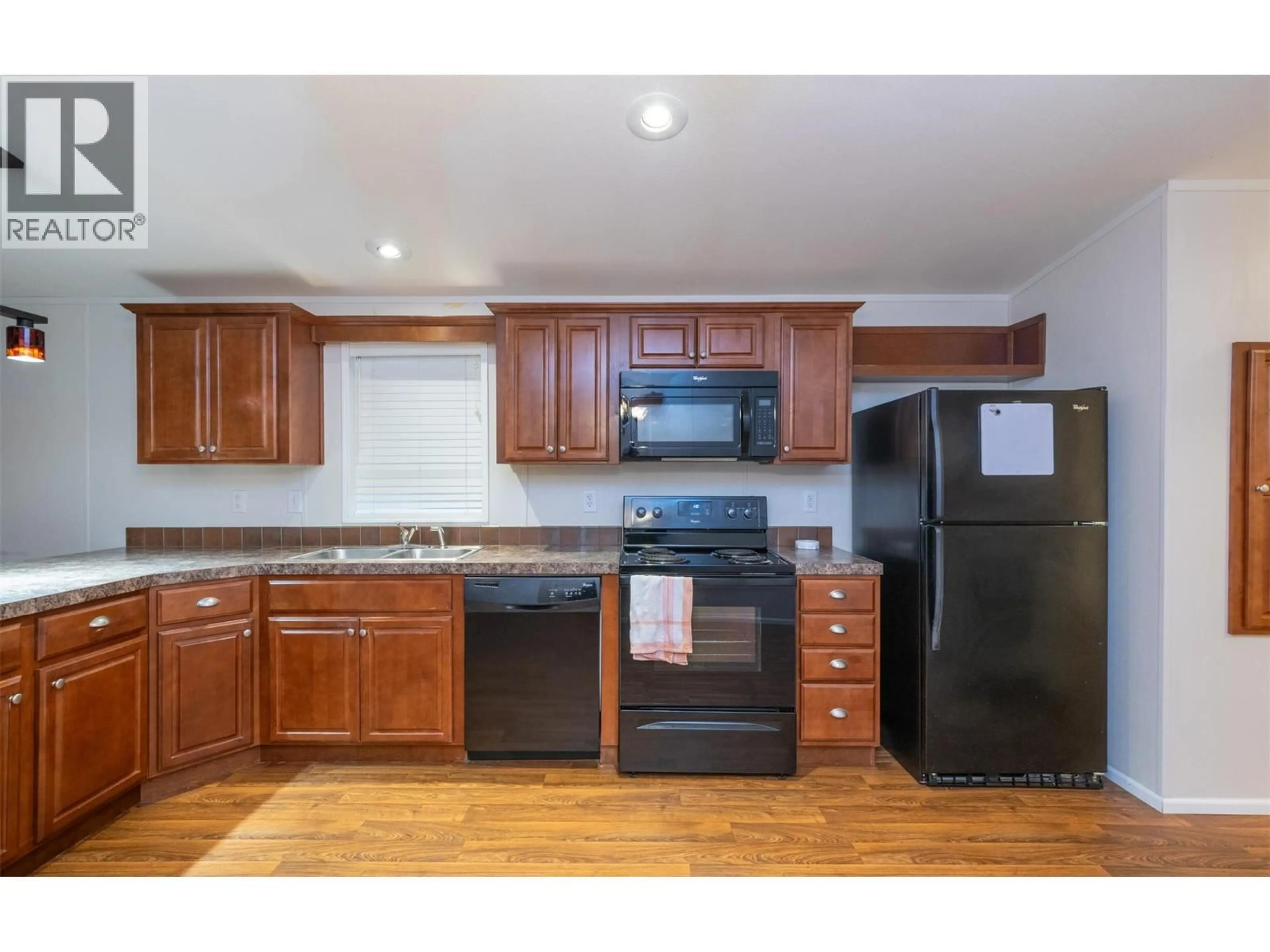 Standard kitchen, wood/laminate floor for 7 - 5581 MAYFAIR ROAD, Salmon Arm British Columbia V1E4M3