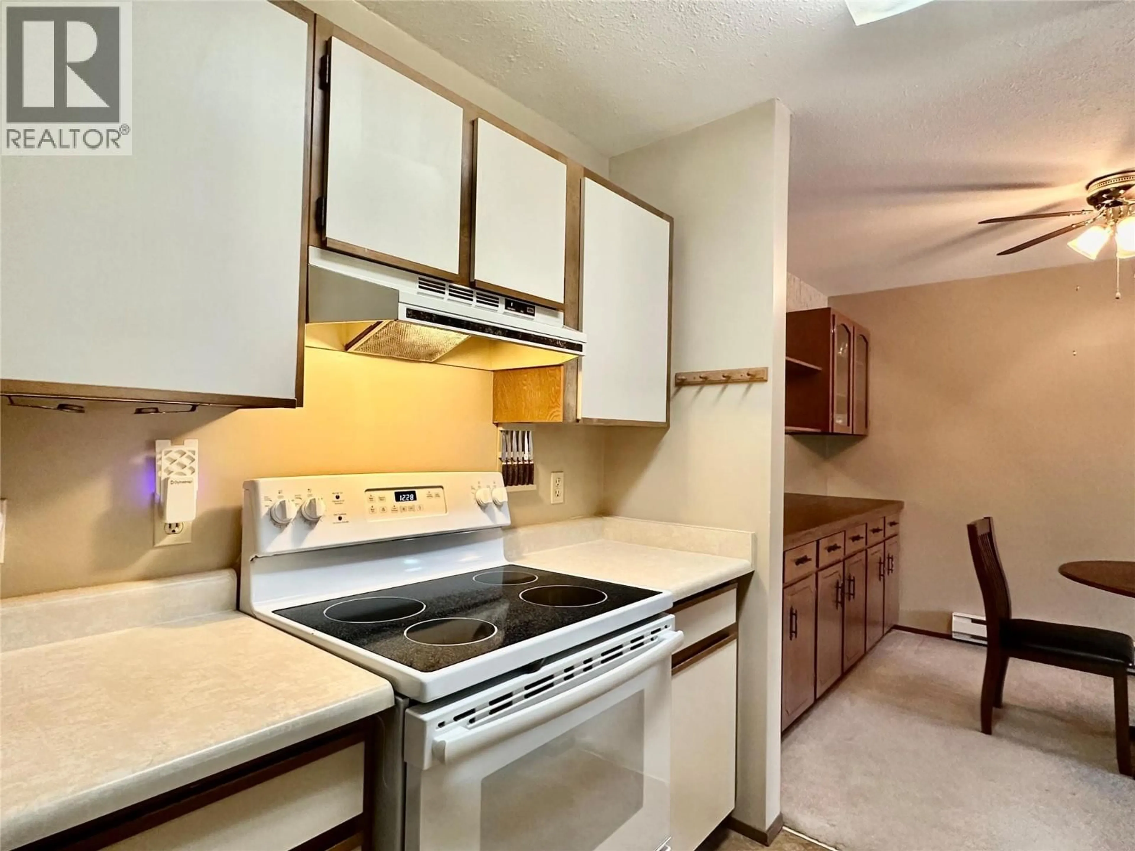 Standard kitchen, unknown for 1 - 340 MCKINNEY ROAD, Oliver British Columbia V0H1T3