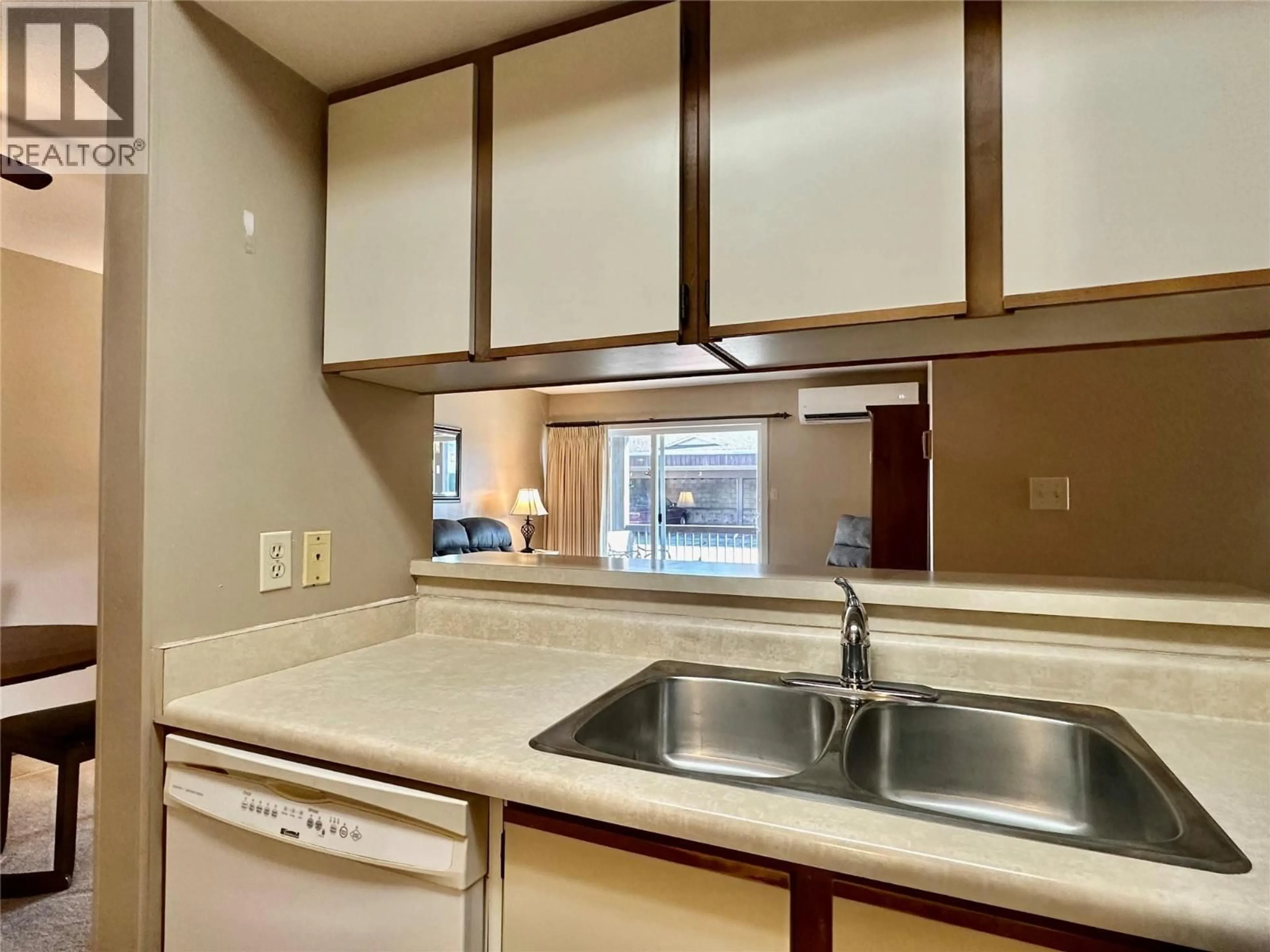 Standard kitchen, unknown for 1 - 340 MCKINNEY ROAD, Oliver British Columbia V0H1T3