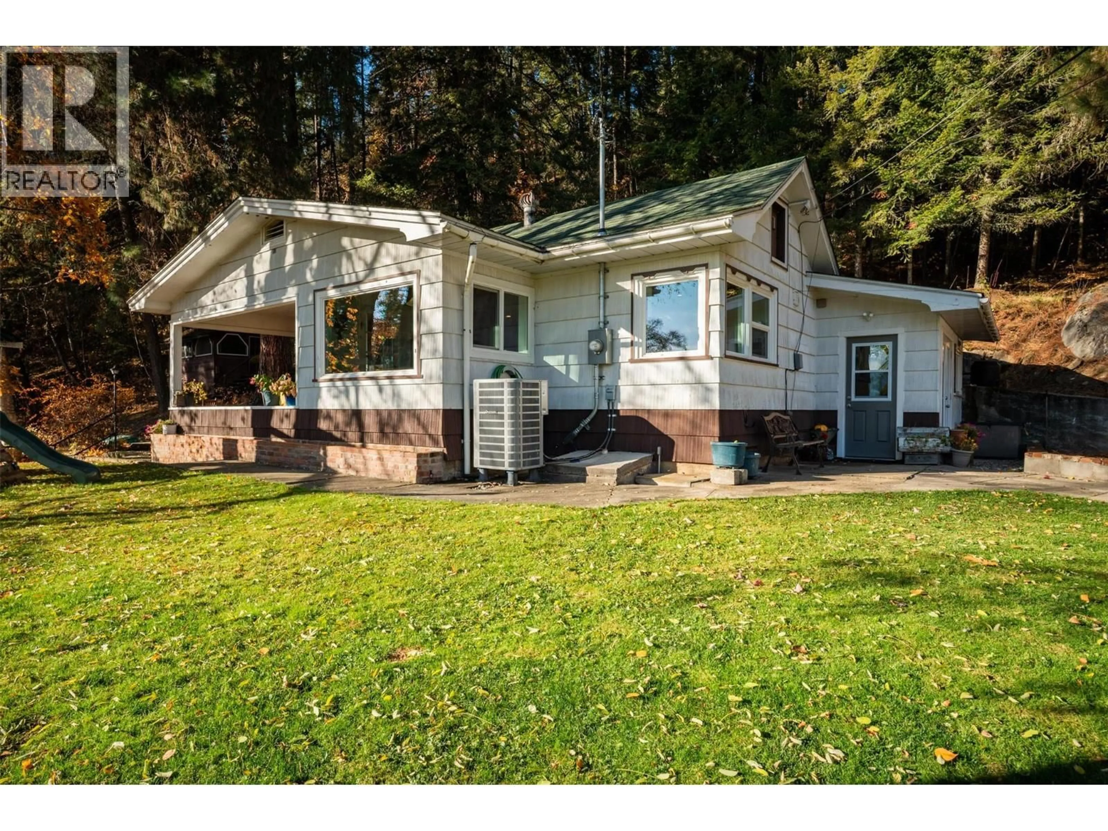 Home with vinyl exterior material, unknown for 3175 BAKER ROAD, South Slocan British Columbia V0G2G1