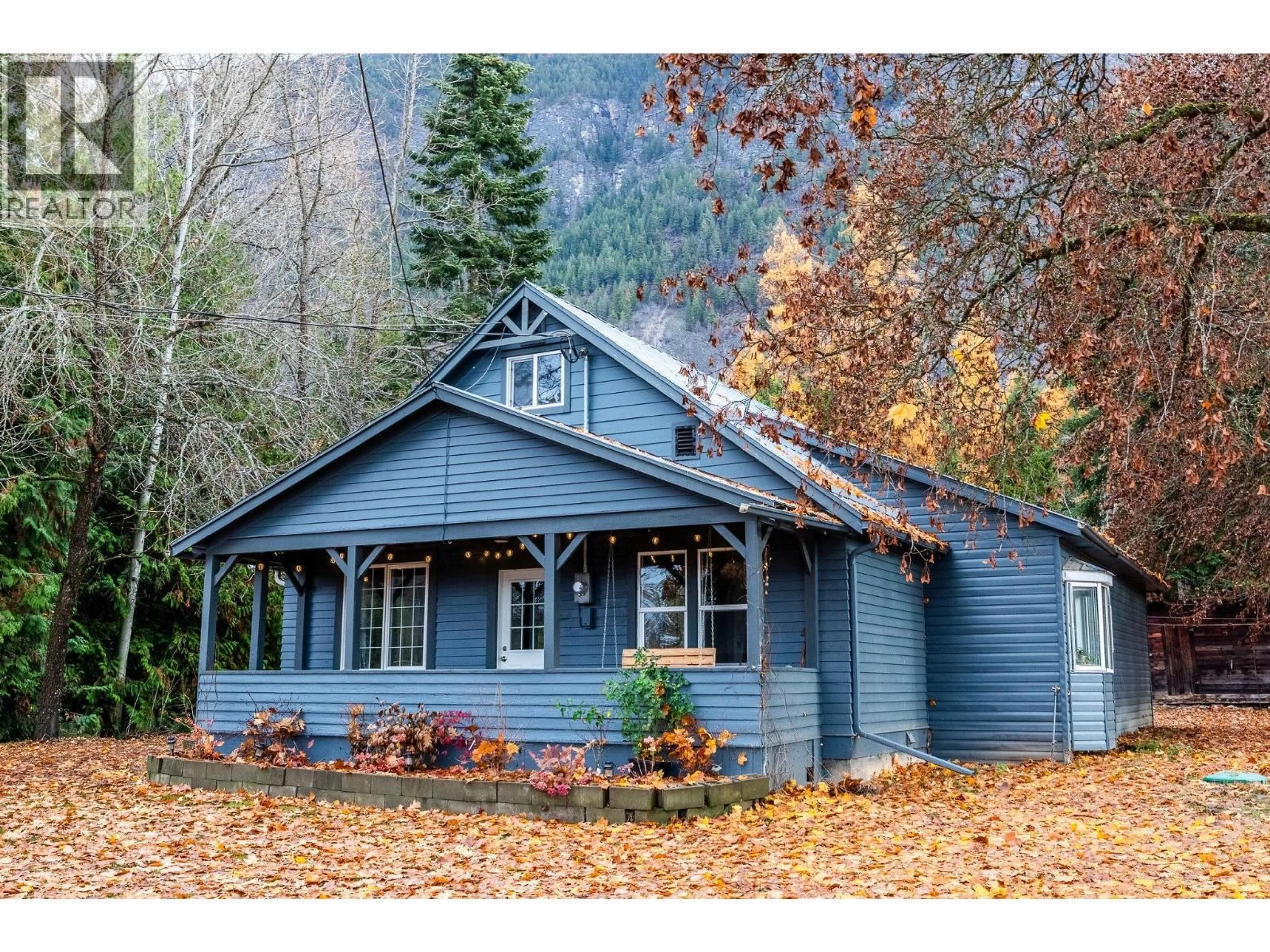 Home with vinyl exterior material, unknown for 4638 SAMUELSON ROAD, Canyon British Columbia V0B1C1