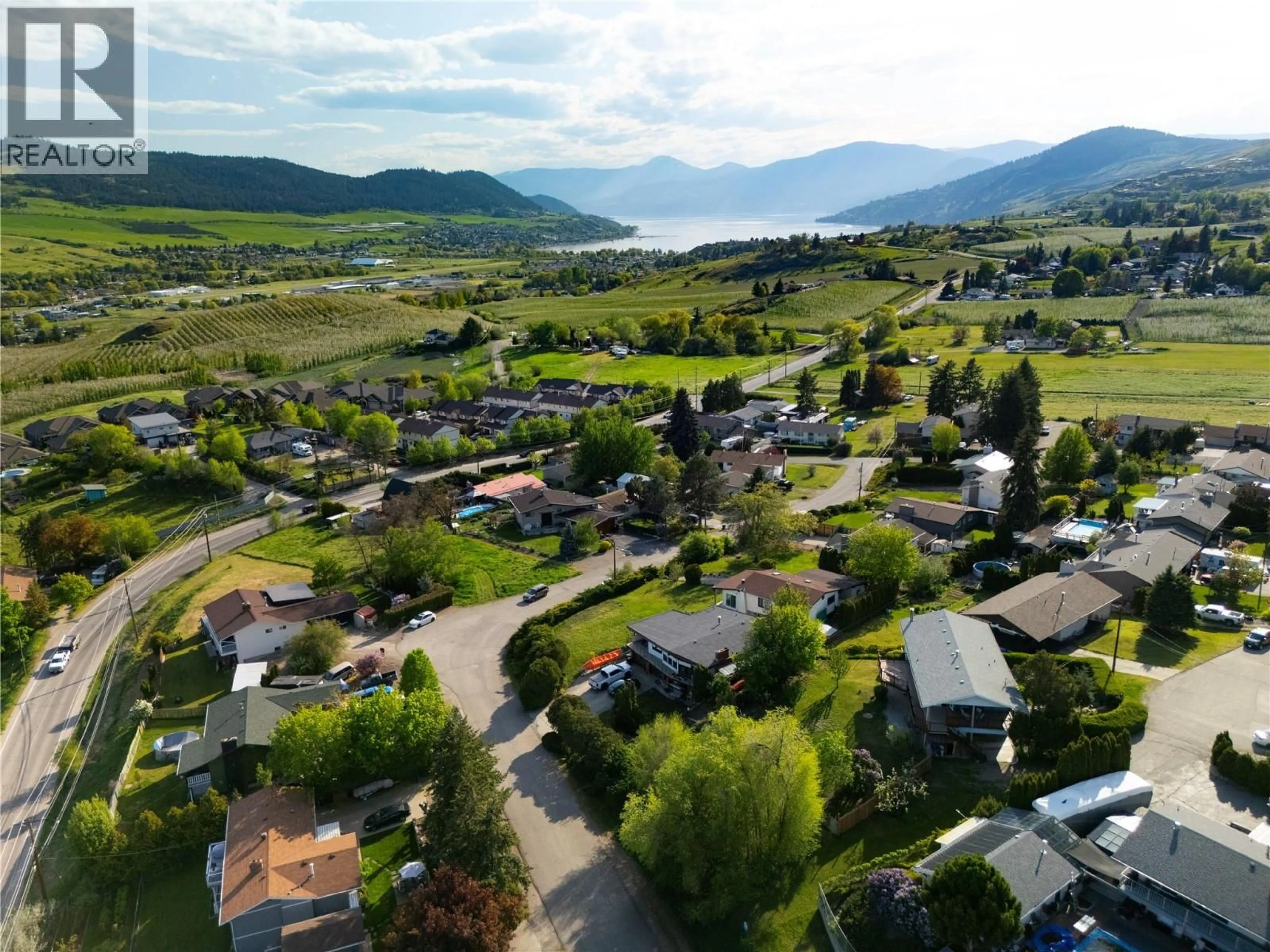 A pic from outside/outdoor area/front of a property/back of a property/a pic from drone, mountain view for 5826 BARTLETT ROAD, Vernon British Columbia V1H1B2