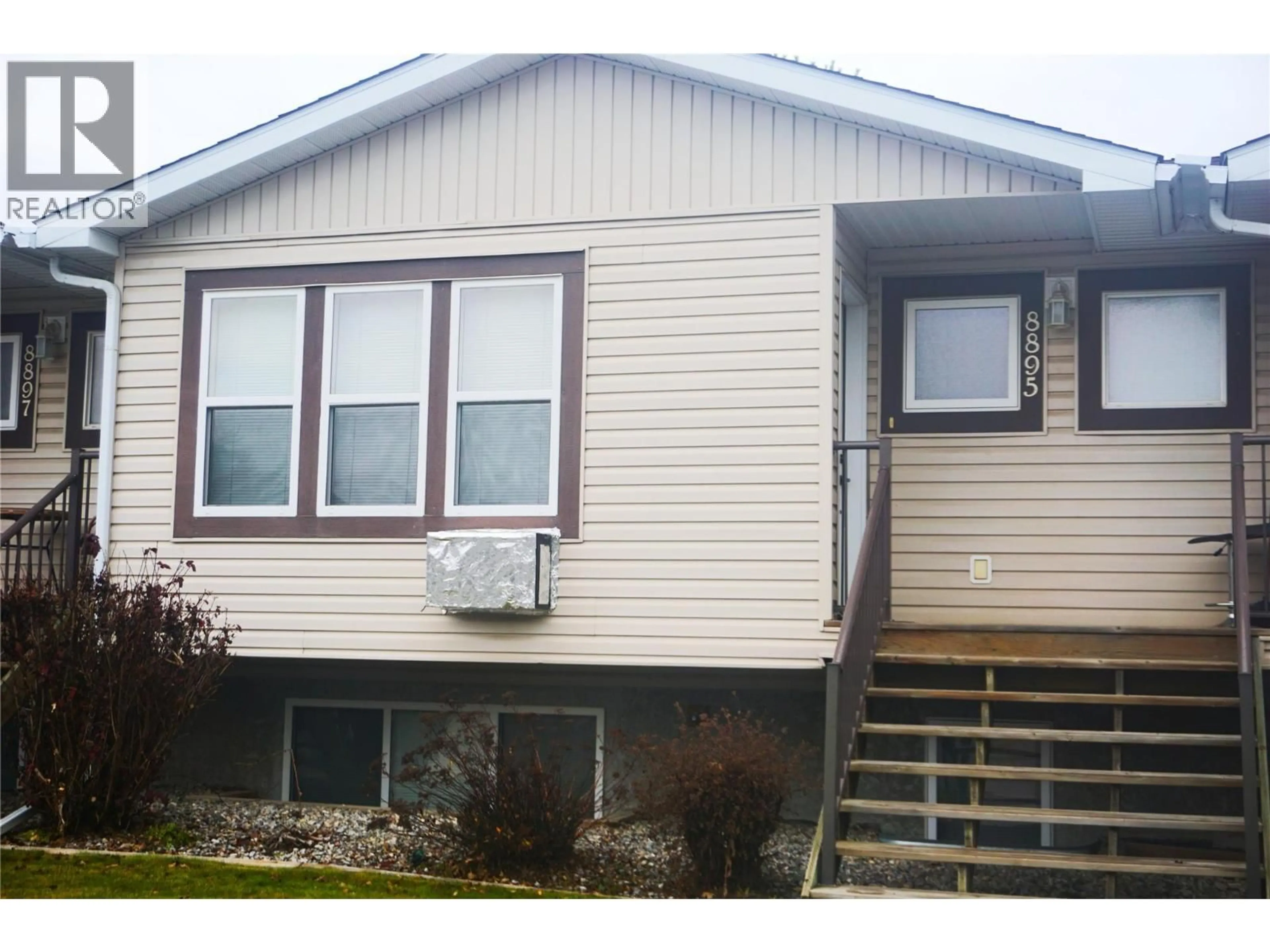 Home with vinyl exterior material, building for 8895 DOHERTY STREET, Canal Flats British Columbia V0B1B0