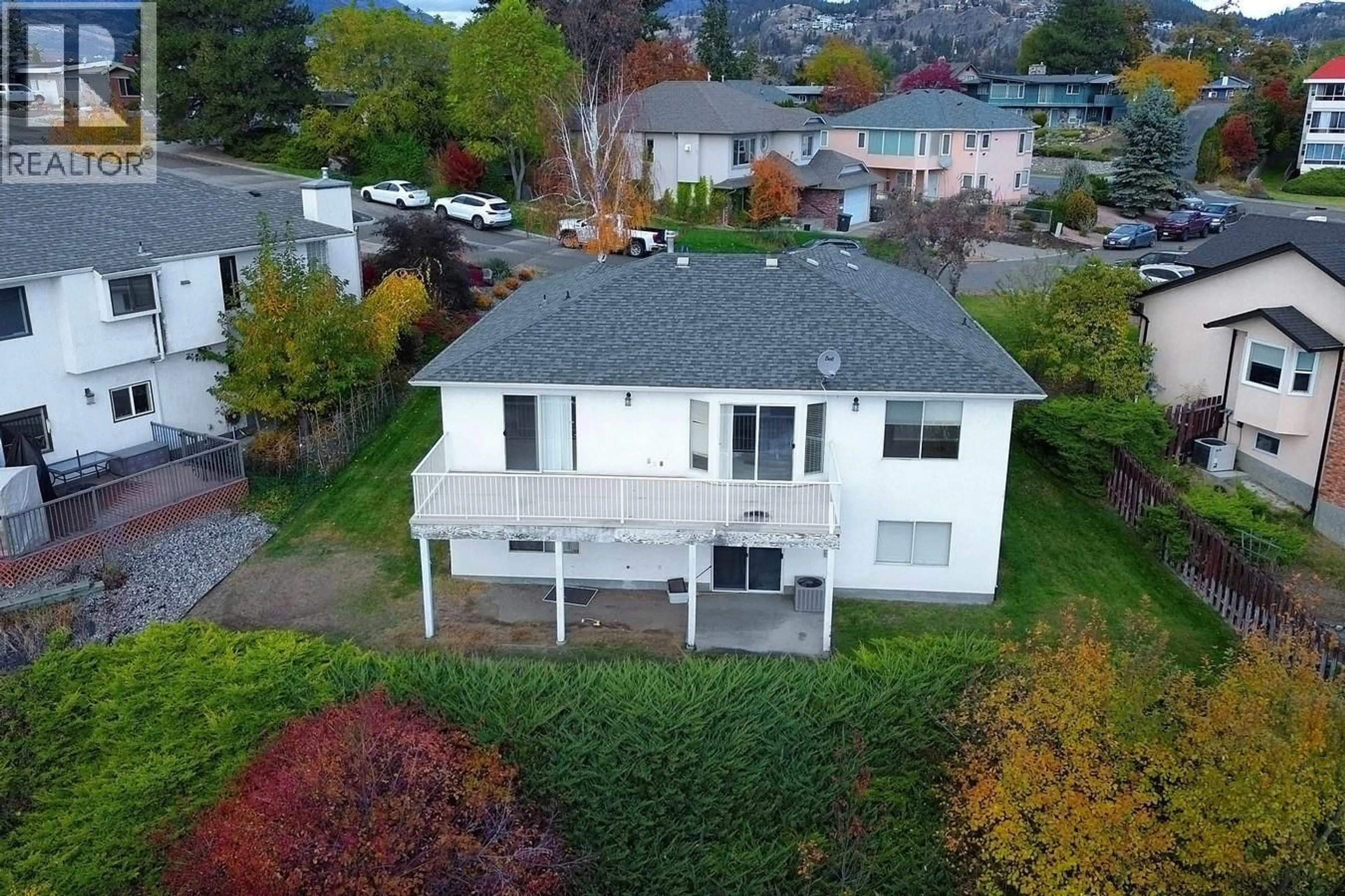 A pic from outside/outdoor area/front of a property/back of a property/a pic from drone, unknown for 1507 ALTA VISTA ROAD, Kelowna British Columbia V1Y6K9