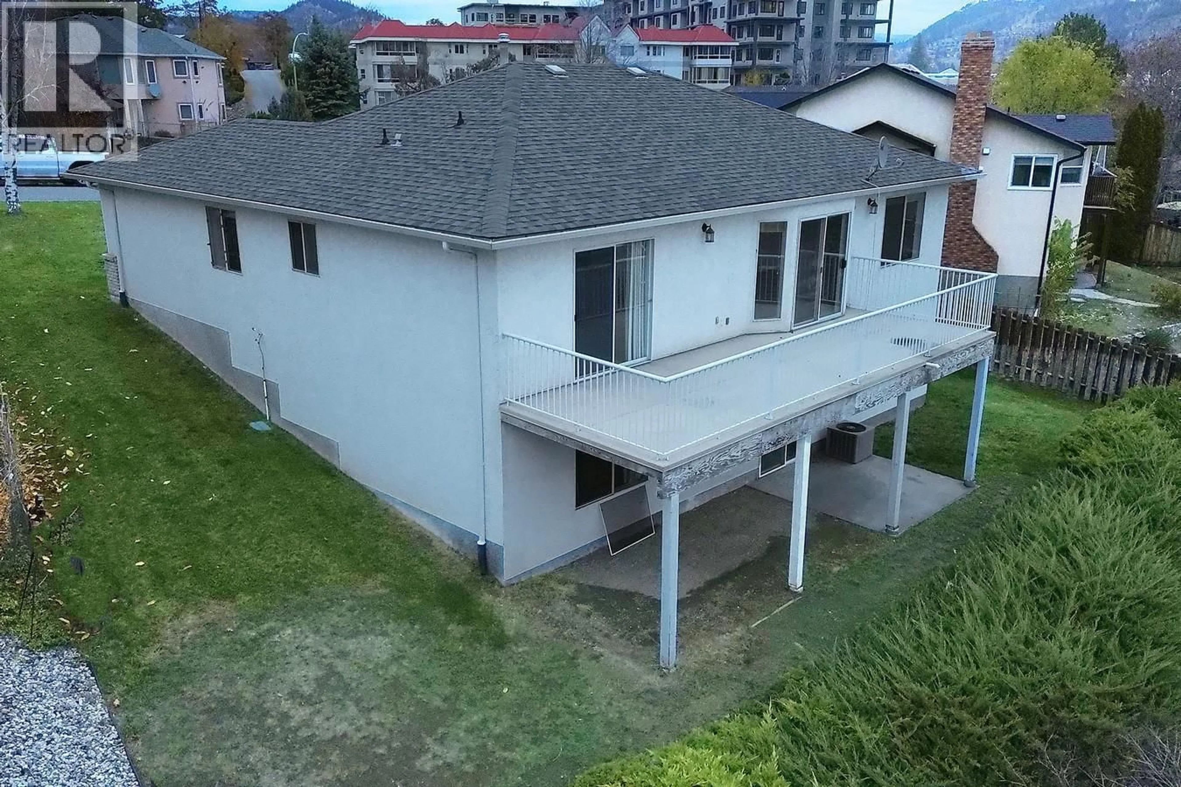 A pic from outside/outdoor area/front of a property/back of a property/a pic from drone, city buildings view from balcony for 1507 ALTA VISTA ROAD, Kelowna British Columbia V1Y6K9
