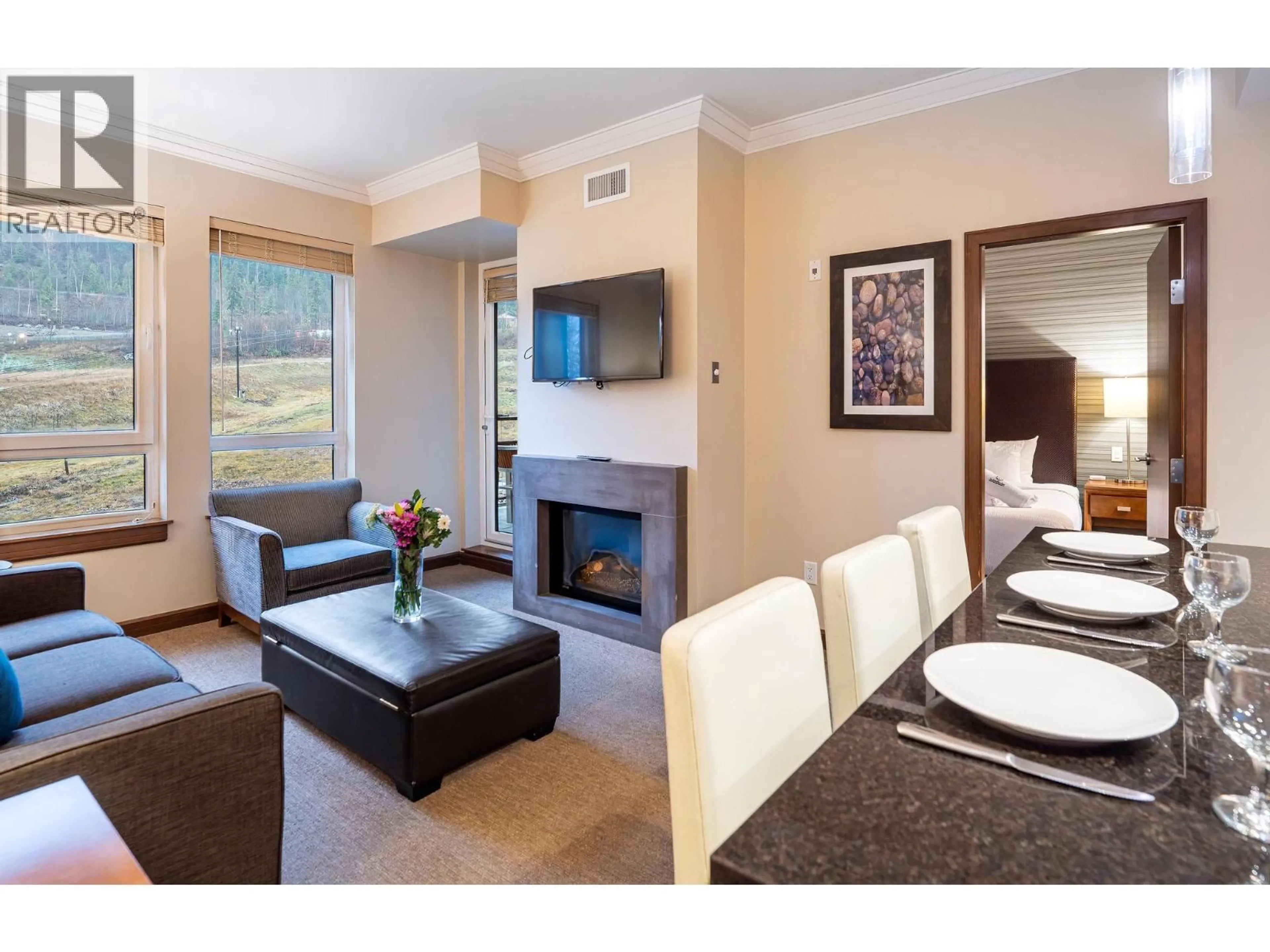 Living room with furniture, unknown for 2631 - 2950 CAMOZZI ROAD, Revelstoke British Columbia V0E2S1