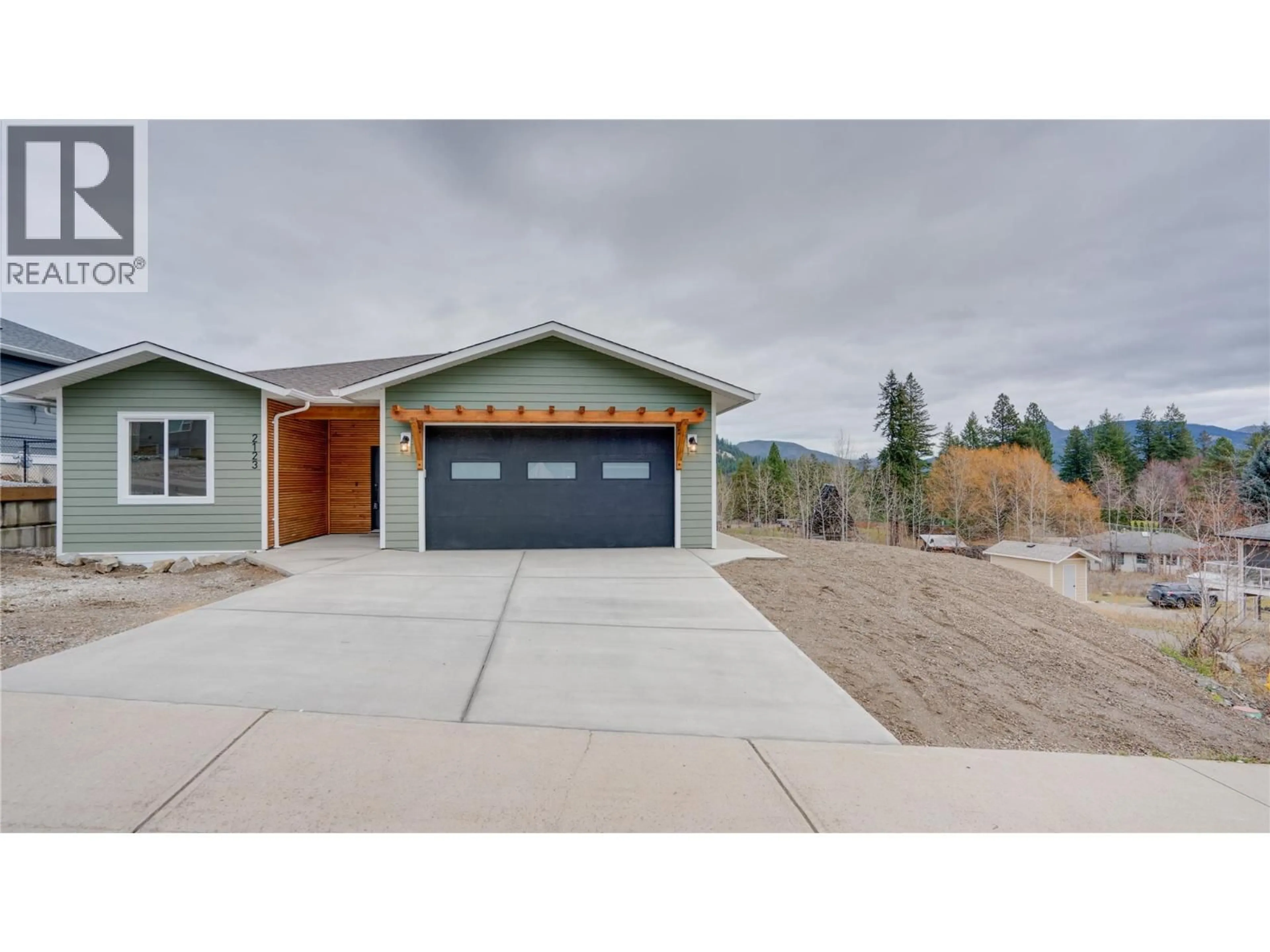 Unknown for 2123 MOUNTAIN VIEW AVENUE, Lumby British Columbia V0E2G0