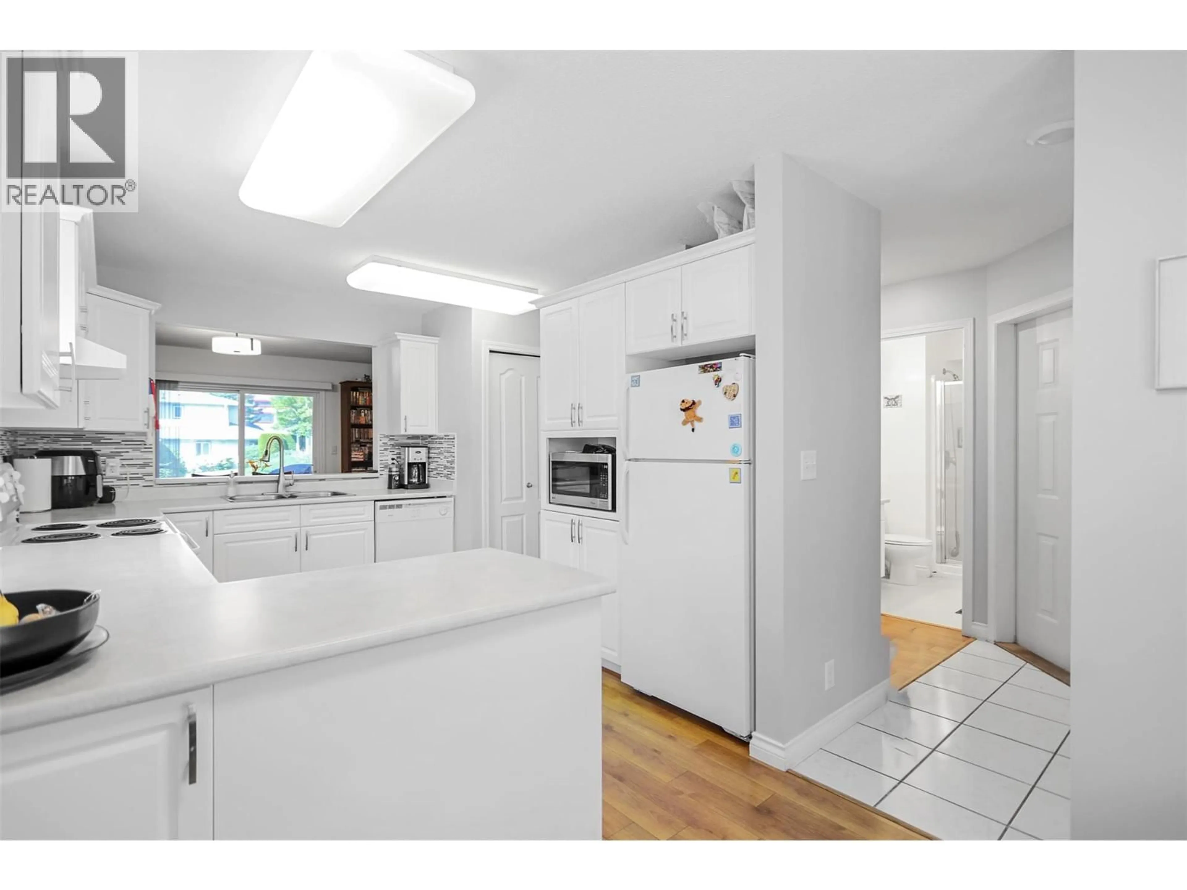 Open concept kitchen, unknown for 109 - 1120 GUISACHAN ROAD, Kelowna British Columbia V1Y9R5