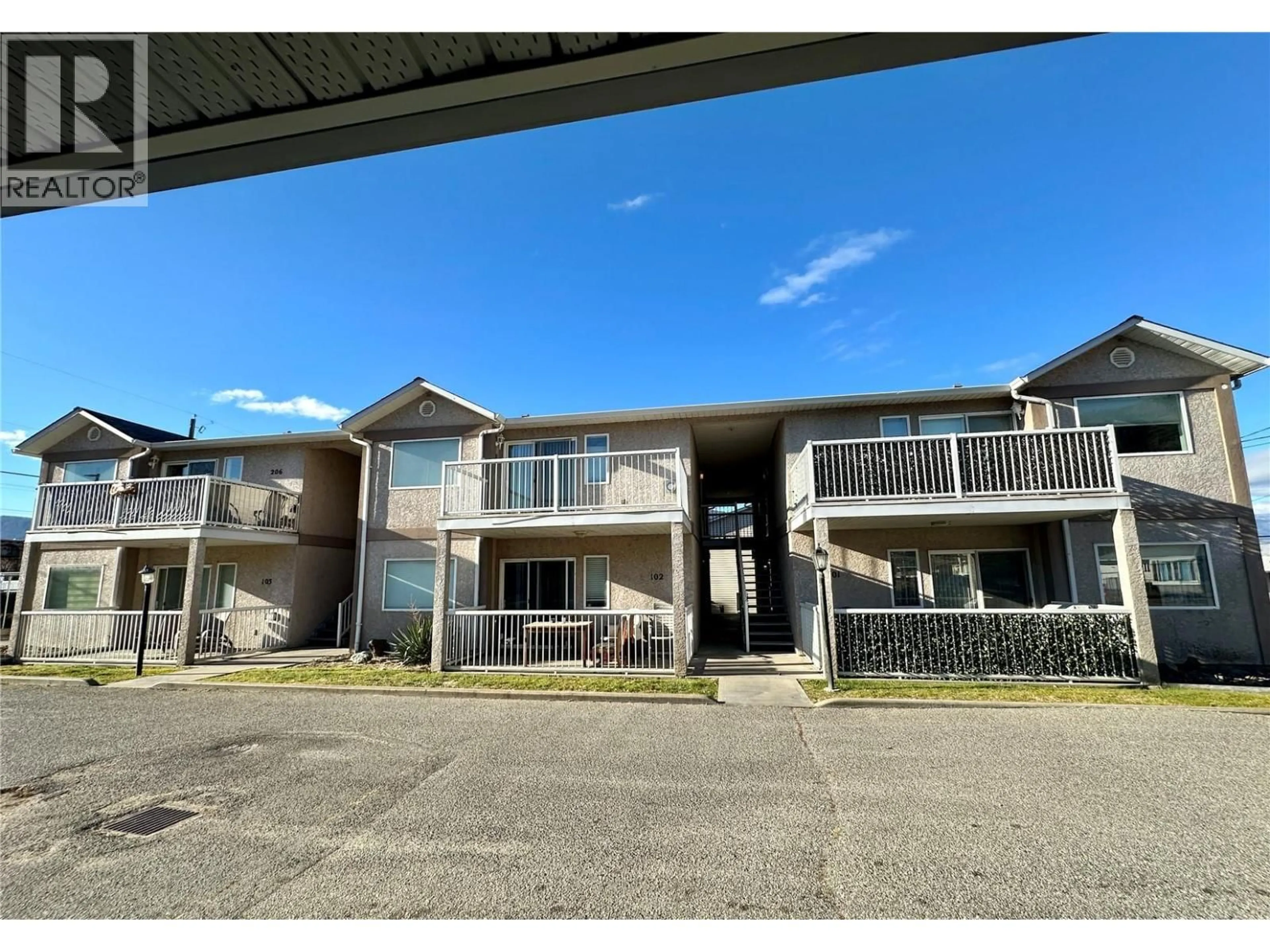 A pic from outside/outdoor area/front of a property/back of a property/a pic from drone, building for 206 - 6201 MAPLE DRIVE, Osoyoos British Columbia V0H1V3