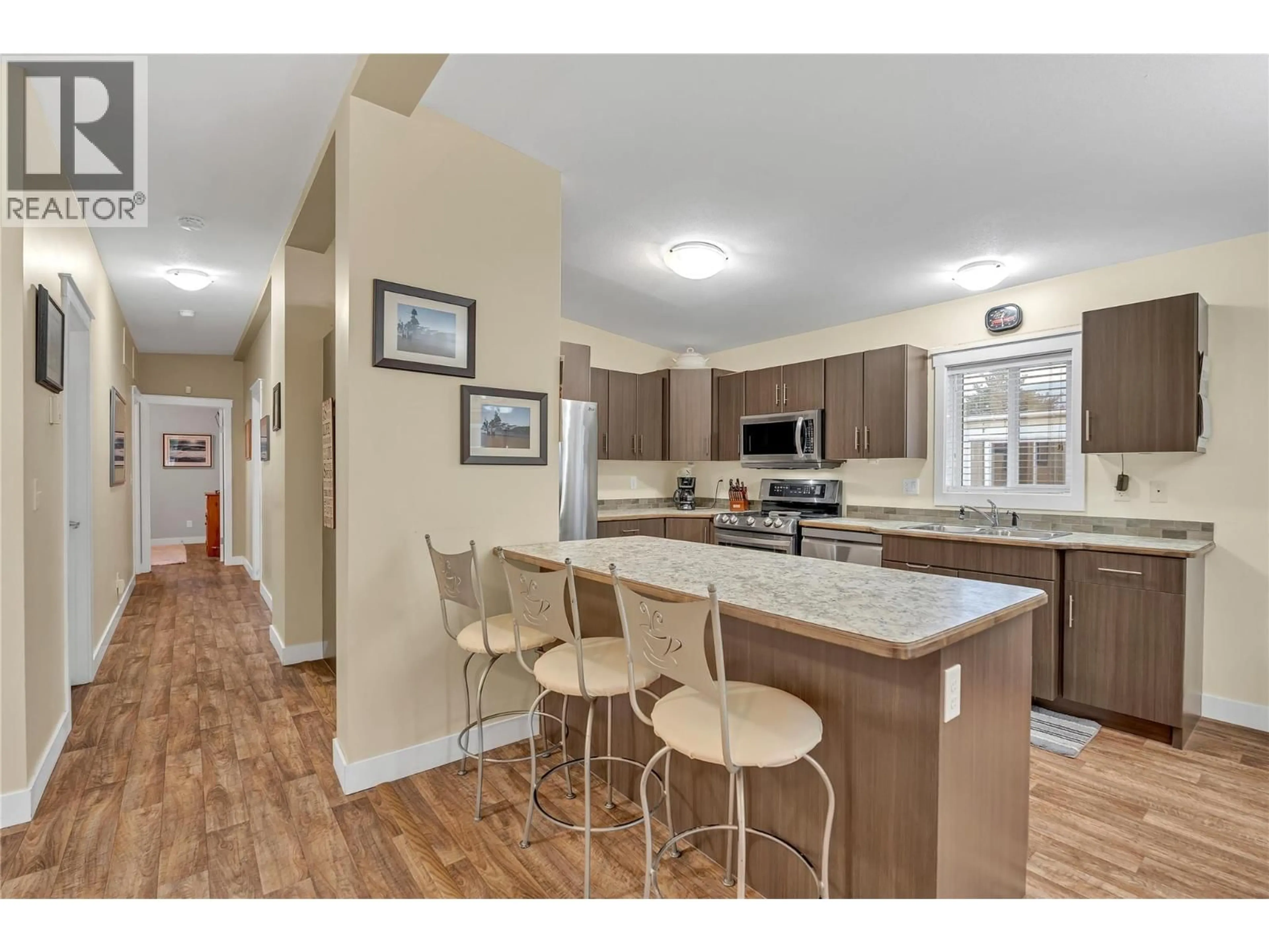 Open concept kitchen, unknown for 8 - 197 DAUPHIN AVENUE, Penticton British Columbia V2A3S3