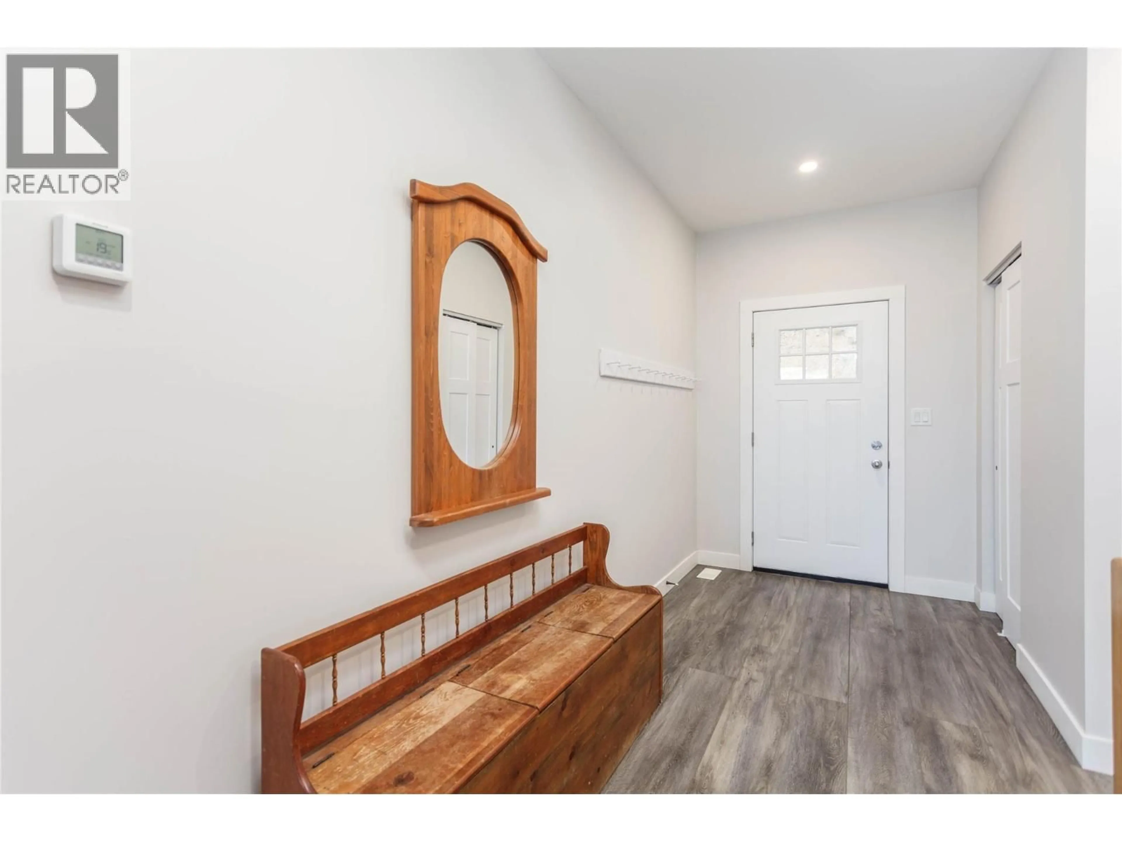Indoor entryway for 1807 GALLON AVENUE, Lumby British Columbia V0E2G0