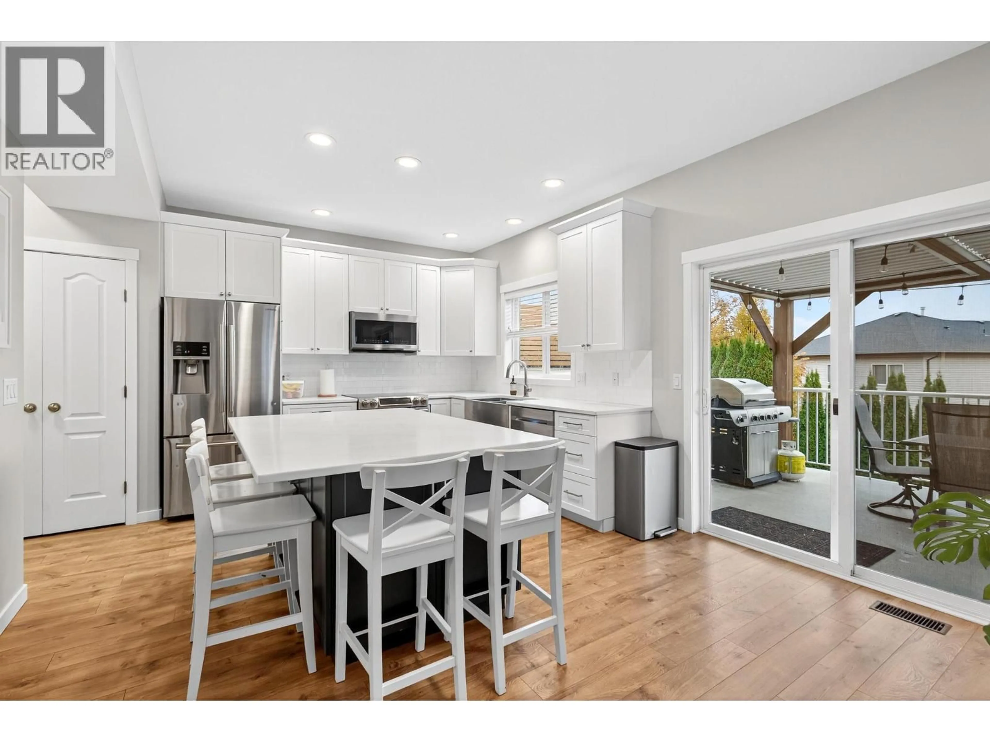 Open concept kitchen, unknown for 1971 ROSEALEE LANE, West Kelowna British Columbia V1Z3Z6