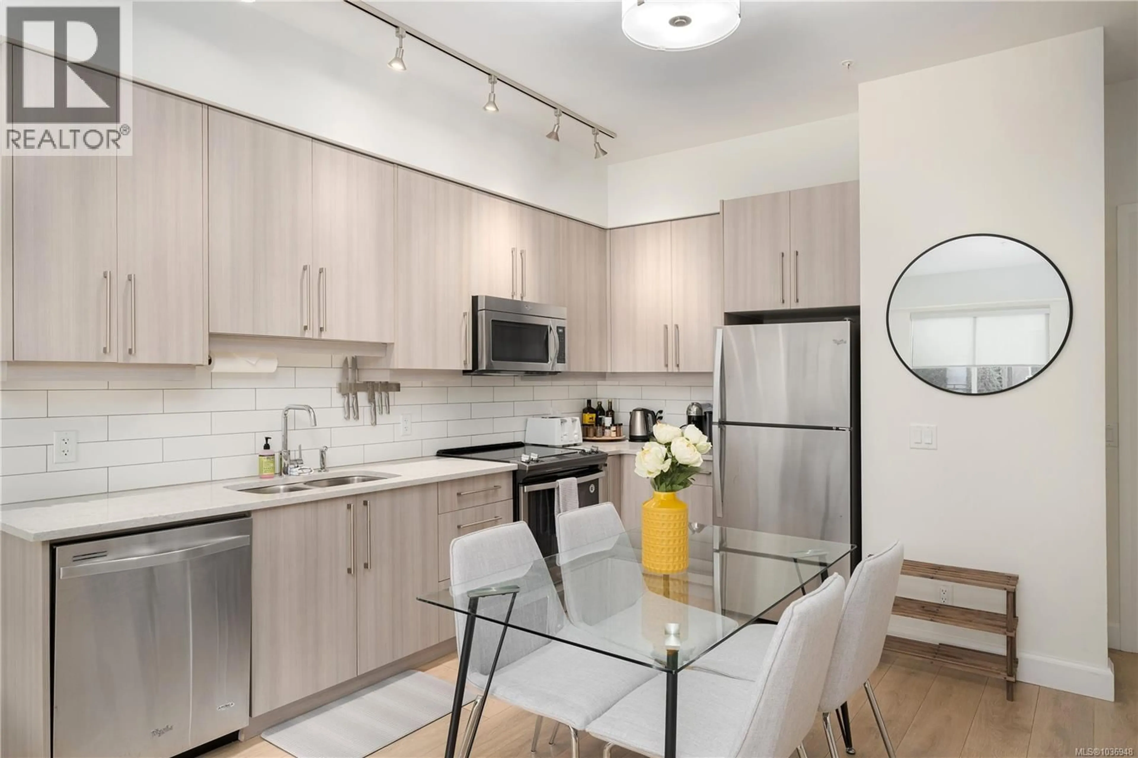 Standard kitchen, unknown for 102 - 595 PANDORA AVENUE, Victoria British Columbia V8W1N5