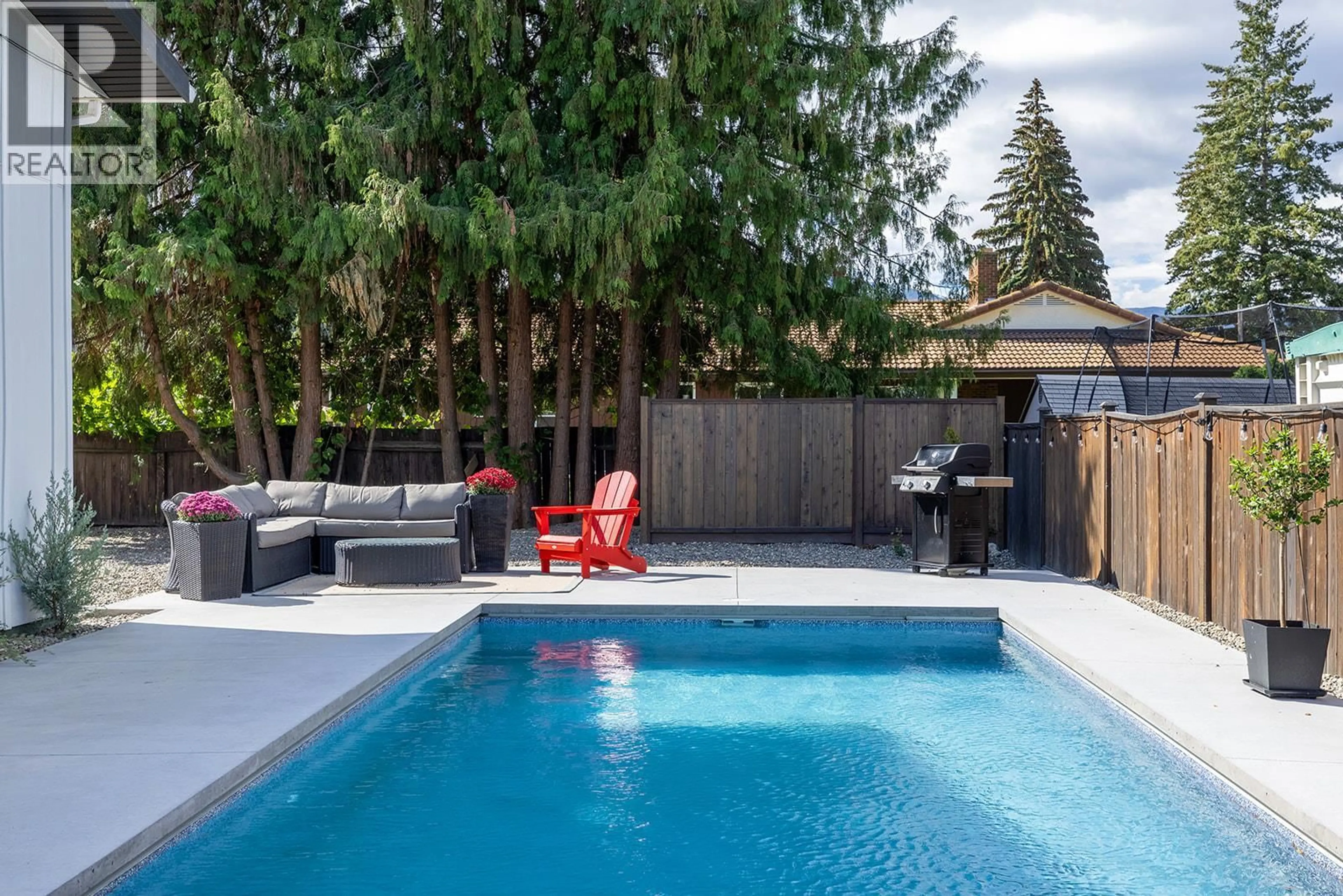 Pool for 475 - 479 ELDORADO ROAD, Kelowna British Columbia V1W1G7