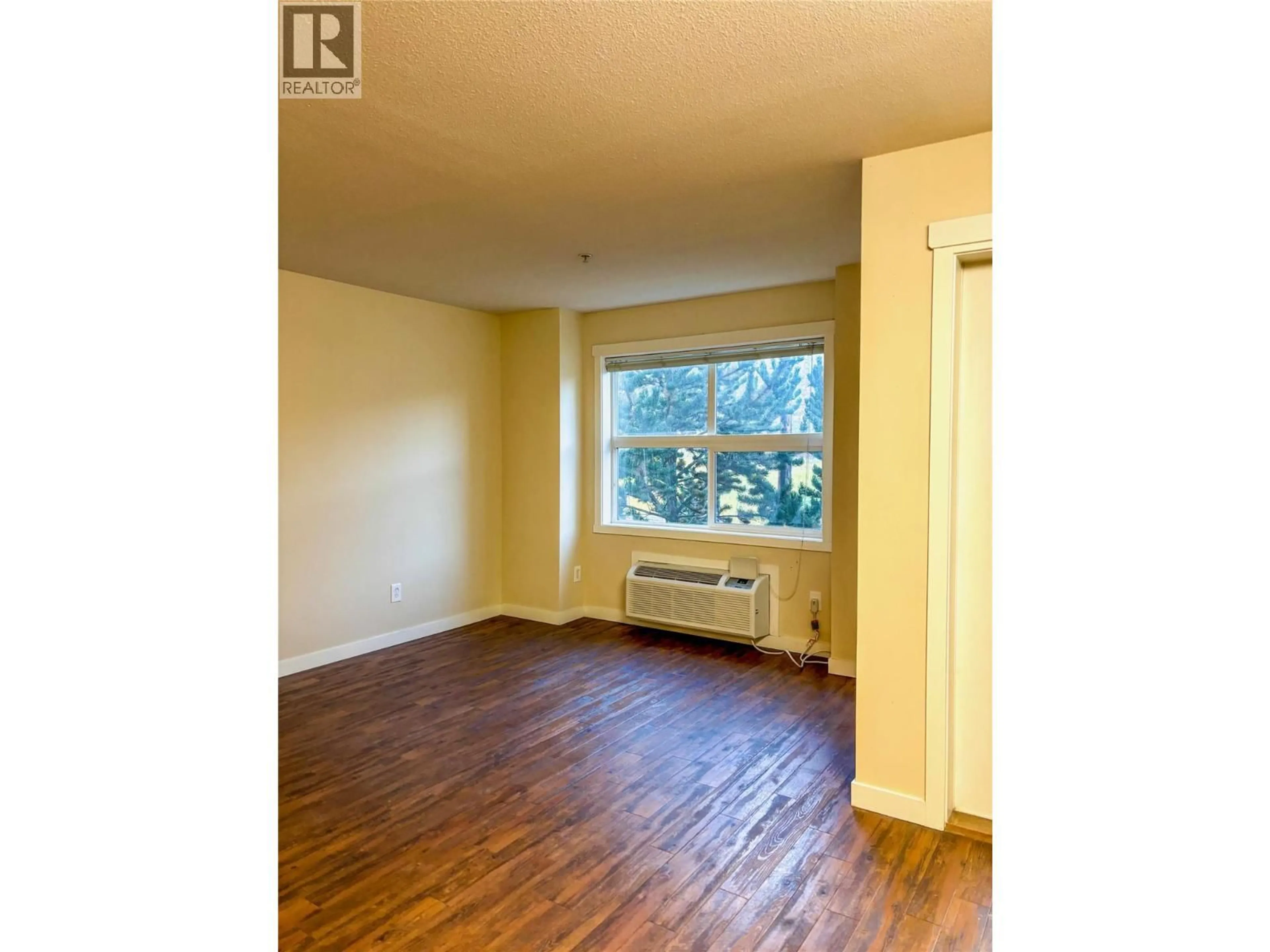 A pic of a room for 106 - 1475 GLENMORE ROAD NORTH, Kelowna British Columbia V1V2C5