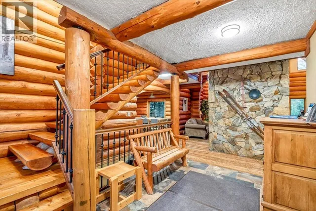 4580 TIMBERLINE CRESCENT, Fernie 5