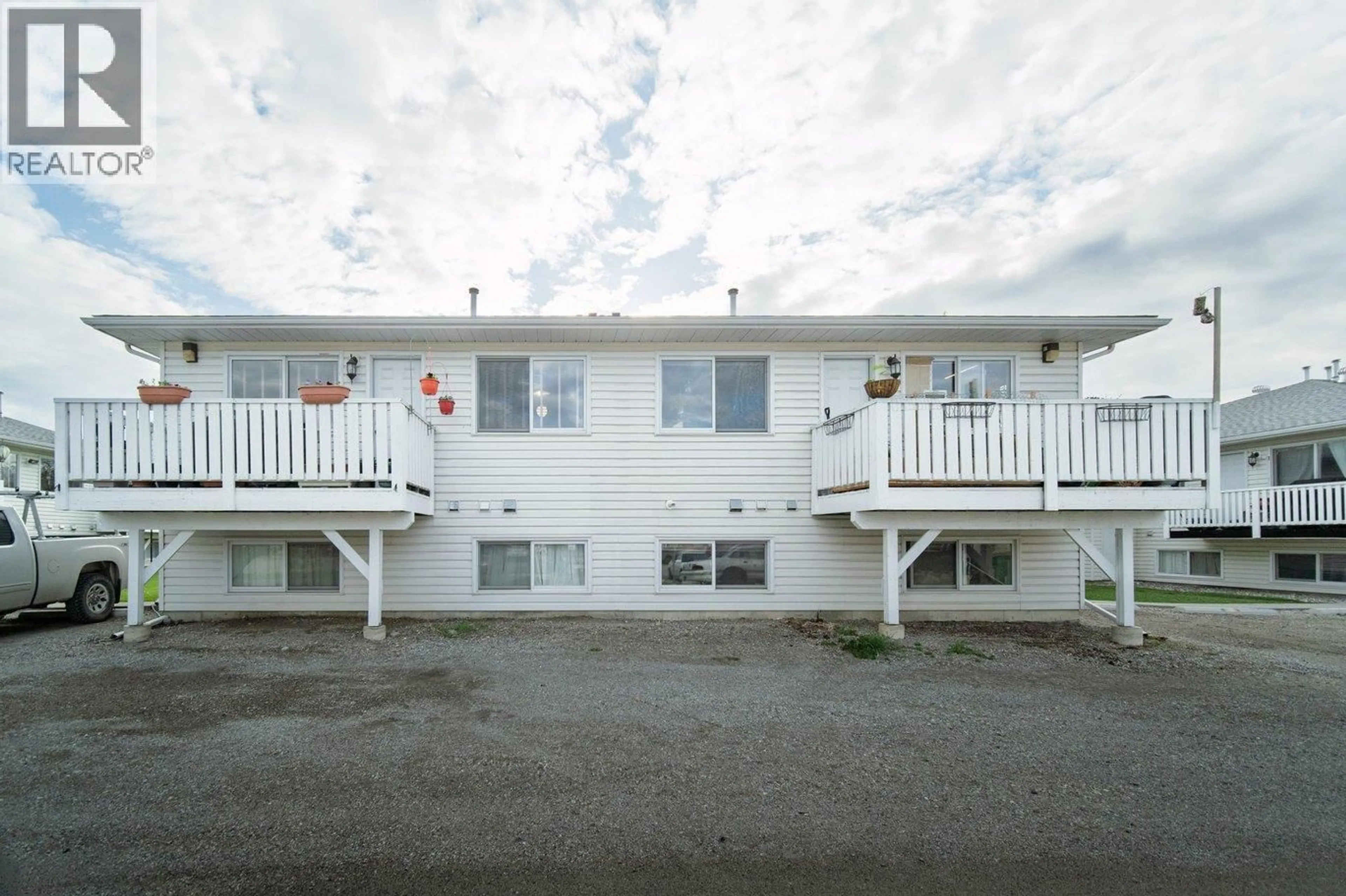 Patio, building for 20 - 2401 12TH STREET N STREET NORTH, Cranbrook British Columbia V1C5T4