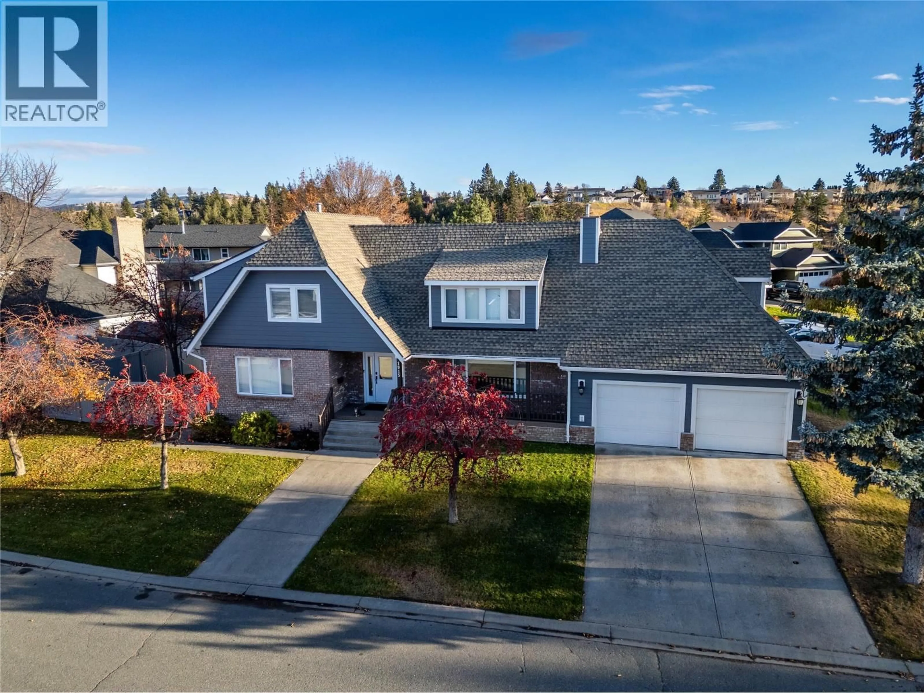 A pic from outside/outdoor area/front of a property/back of a property/a pic from drone, street for 1915 GLEN GARY DRIVE, Kamloops British Columbia V2E1P5