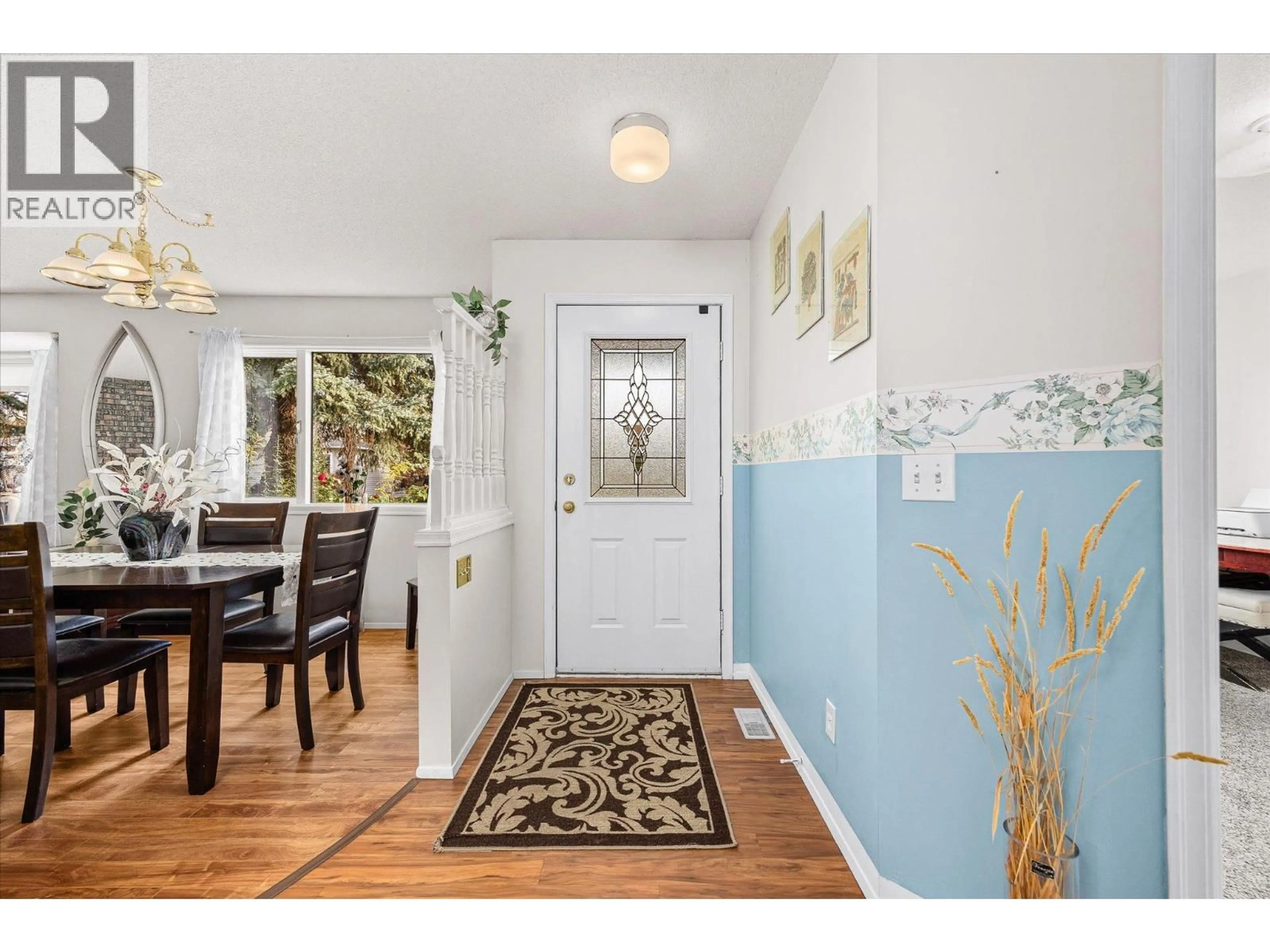 Indoor entryway for 578 - 1255 RAYMER AVENUE, Kelowna British Columbia V1W3S3