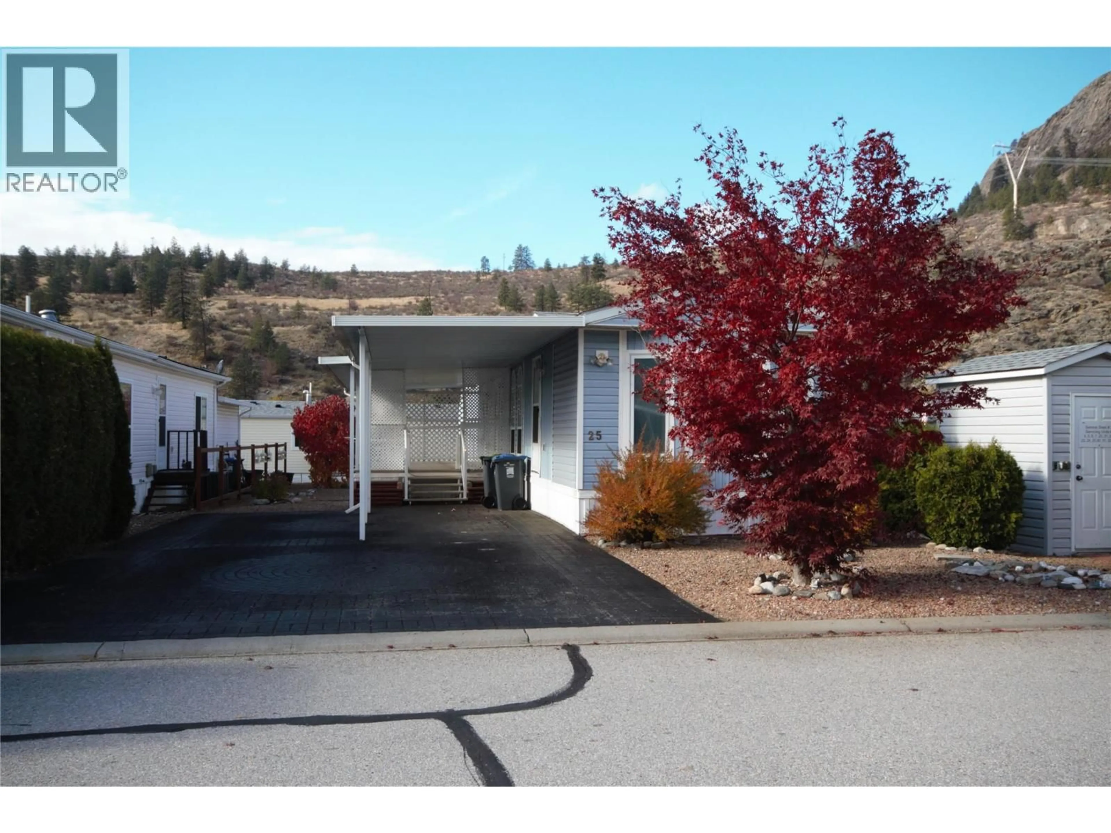 Home with vinyl exterior material, mountain view for 25 - 8598 97 HIGHWAY, Oliver British Columbia V0H1T2