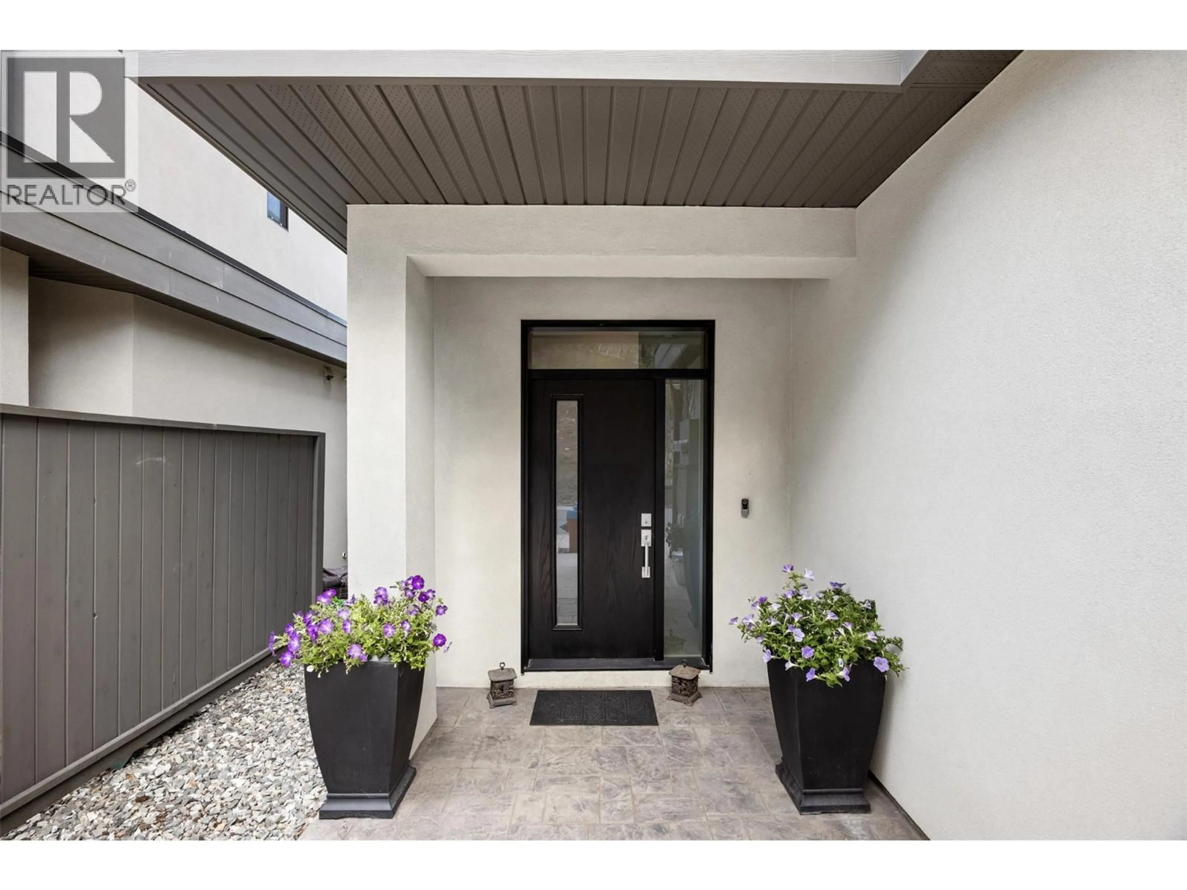 Indoor entryway for 9 - 2331 TALLUS RIDGE DRIVE, West Kelowna British Columbia V4T3B6