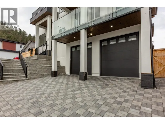 1818 CROSBY ROAD, Kelowna 2