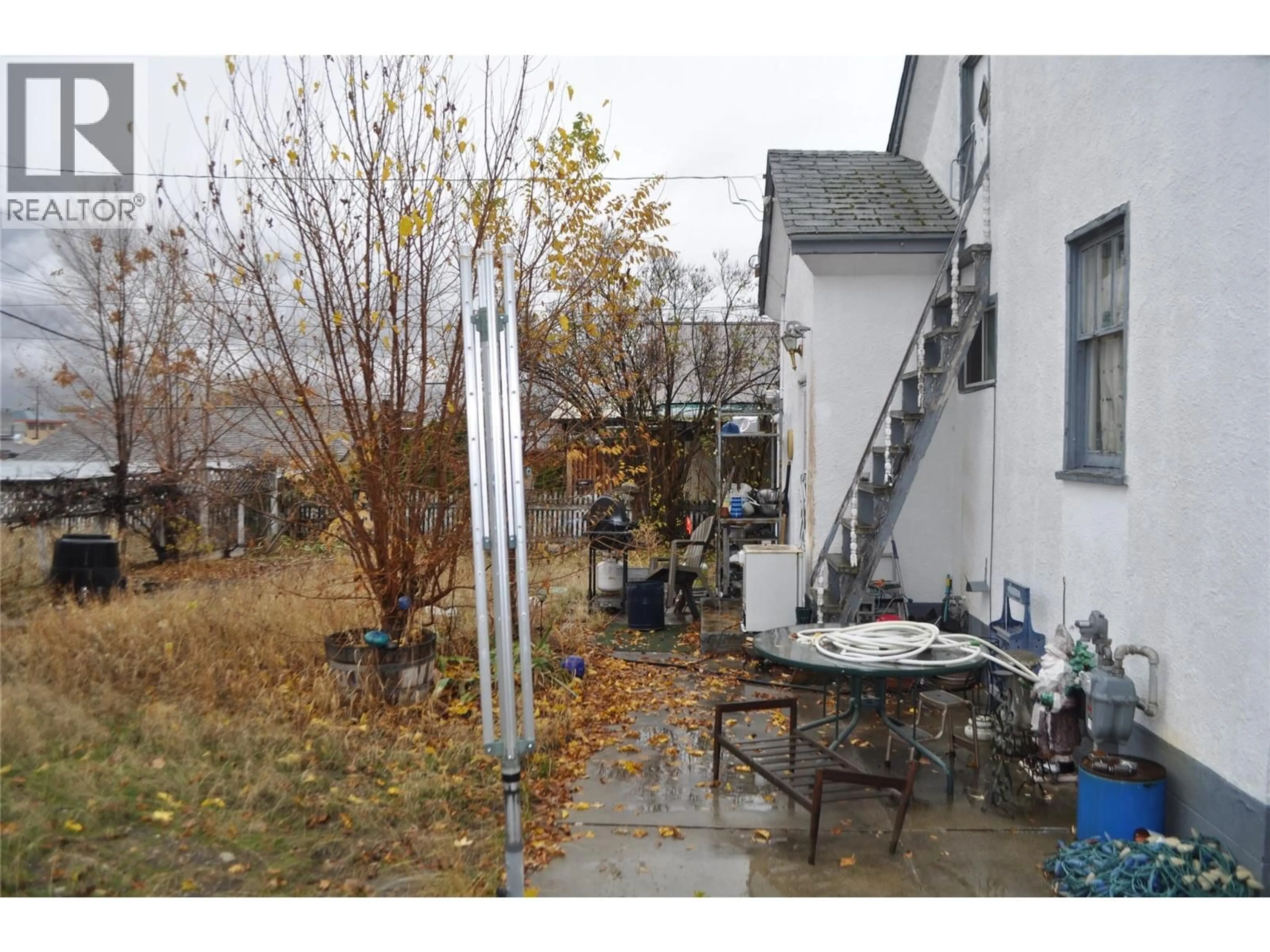 Patio, street for 8510 72 AVENUE, Osoyoos British Columbia V0H1V0