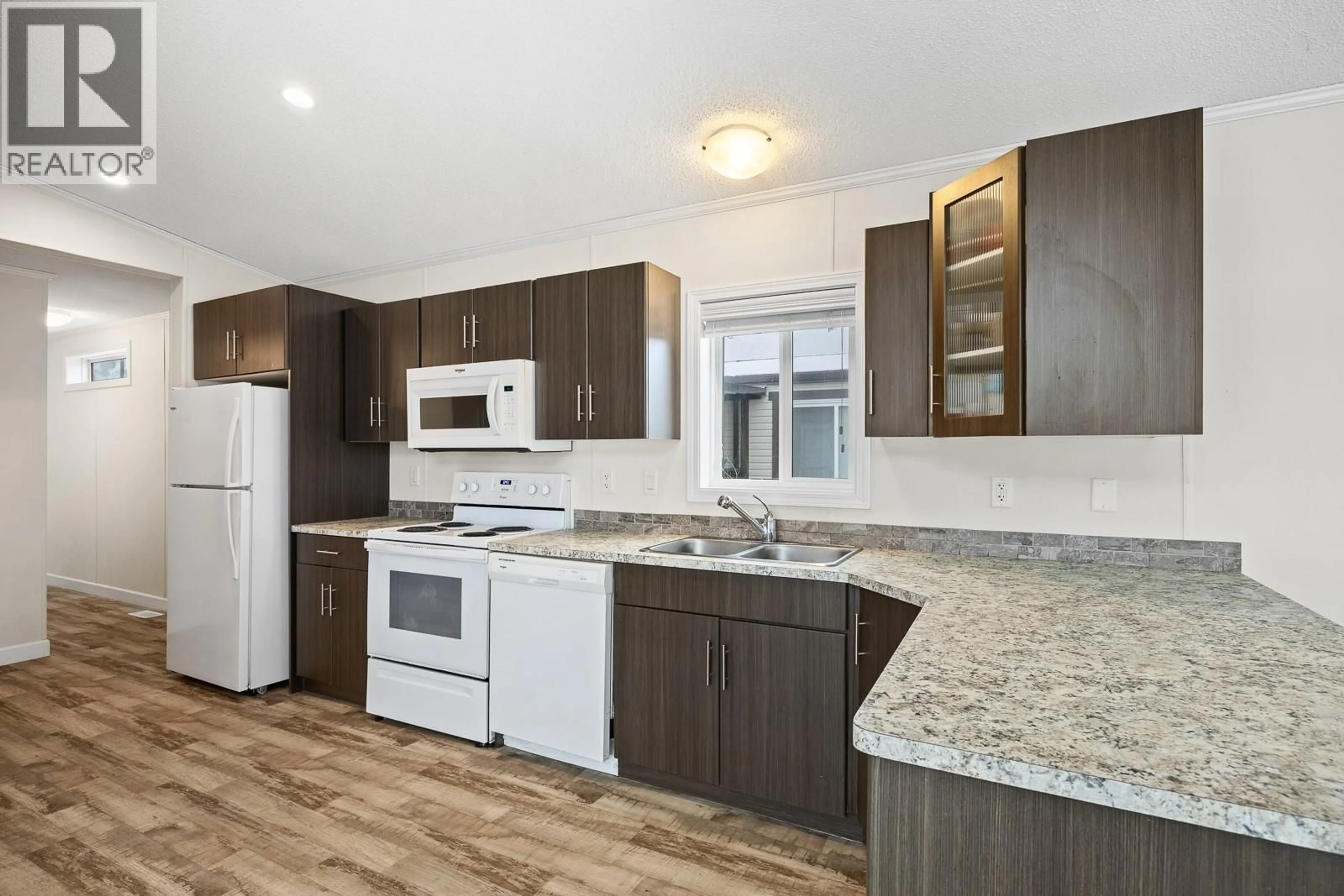 Standard kitchen, unknown for 6 - 1118 MIDDLE BENCH ROAD, Keremeos British Columbia V0X1N2