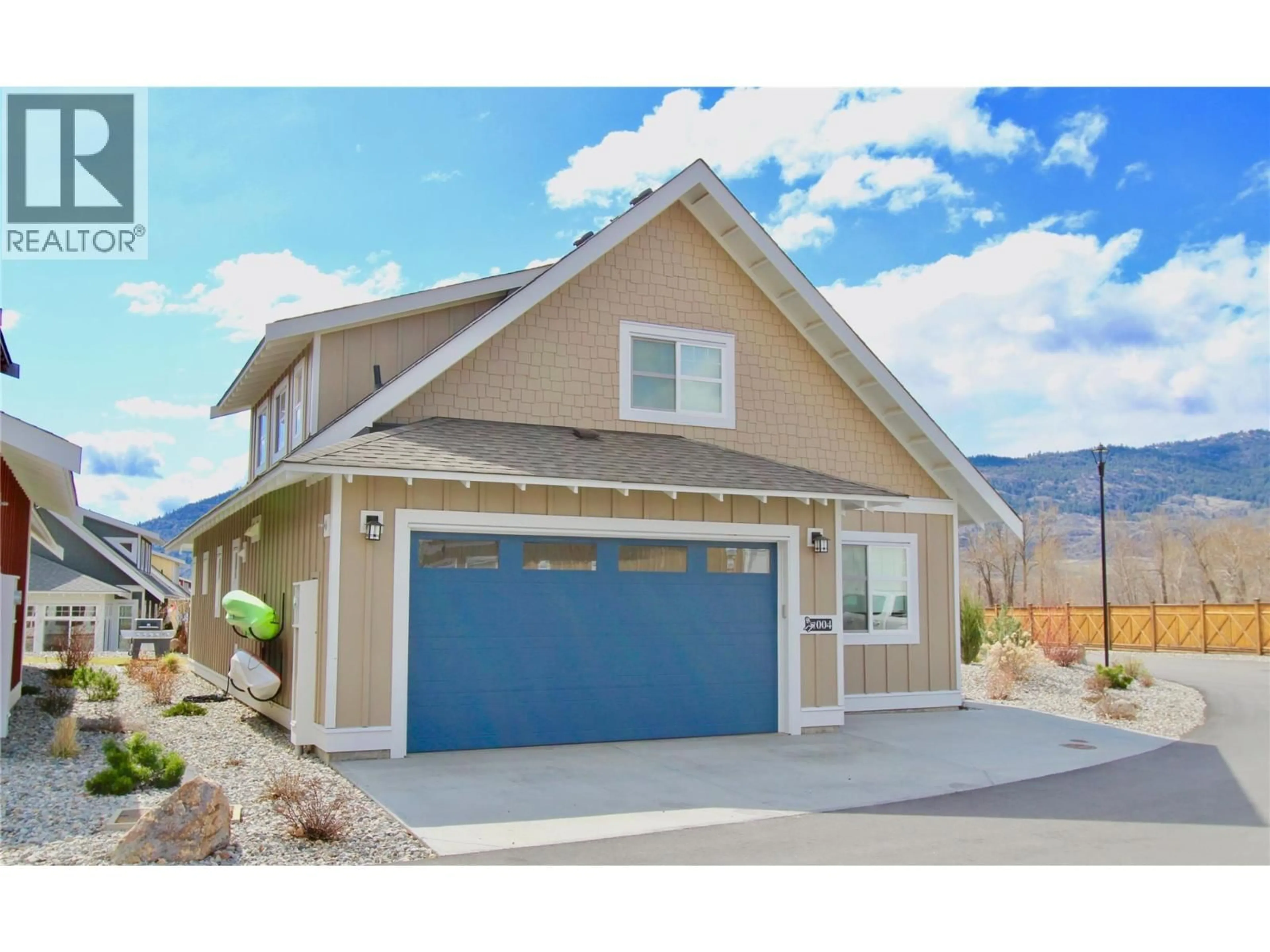 Home with vinyl exterior material, mountain view for 4 - 2450 RADIO TOWER ROAD, Oliver British Columbia V0H1T1