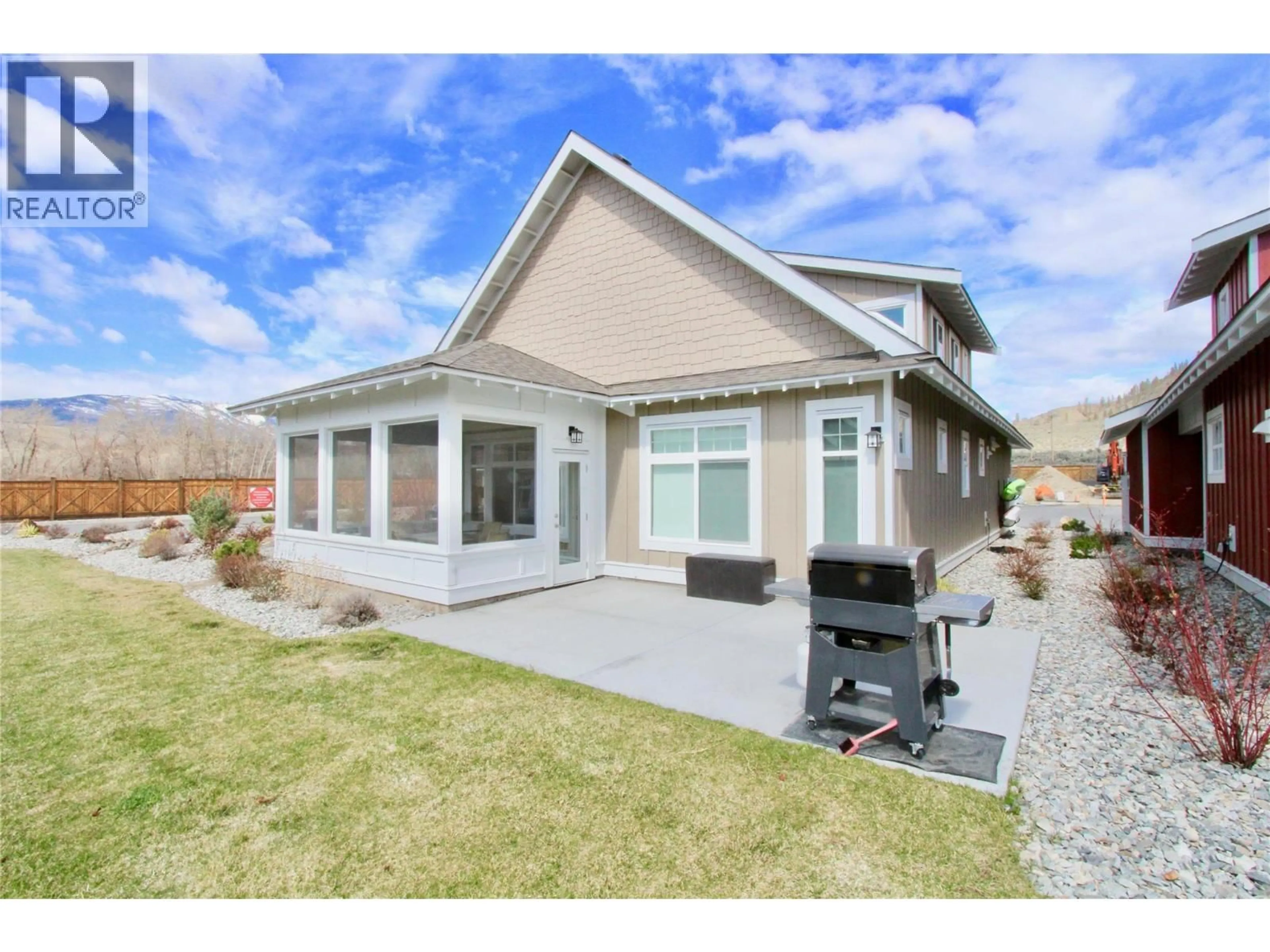 Home with vinyl exterior material, unknown for 4 - 2450 RADIO TOWER ROAD, Oliver British Columbia V0H1T1