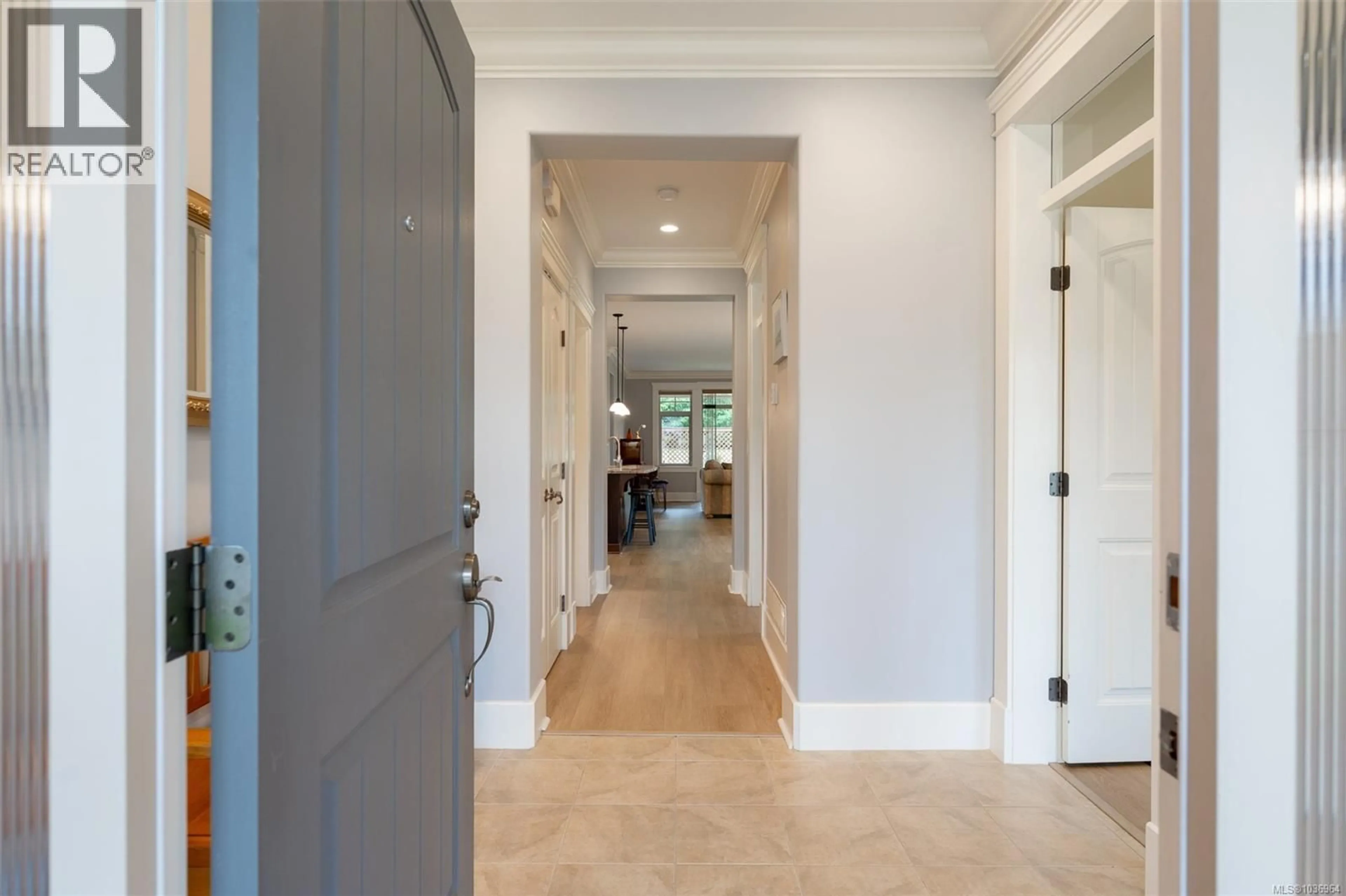 Indoor entryway for 1 - 3500 MCKNIGHT STREET, Port Alberni British Columbia V9Y7N5