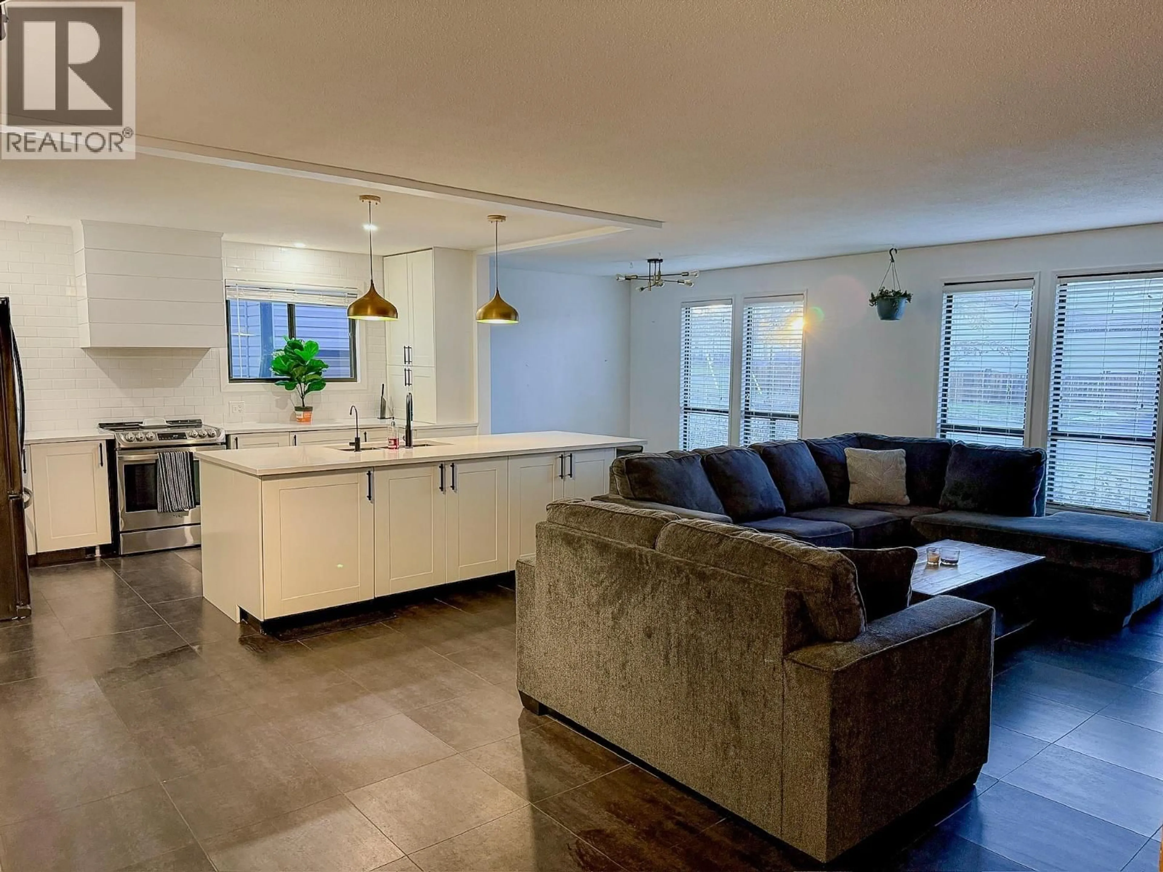 Unknown for 10728 18 STREET, Dawson Creek British Columbia V1G4E2