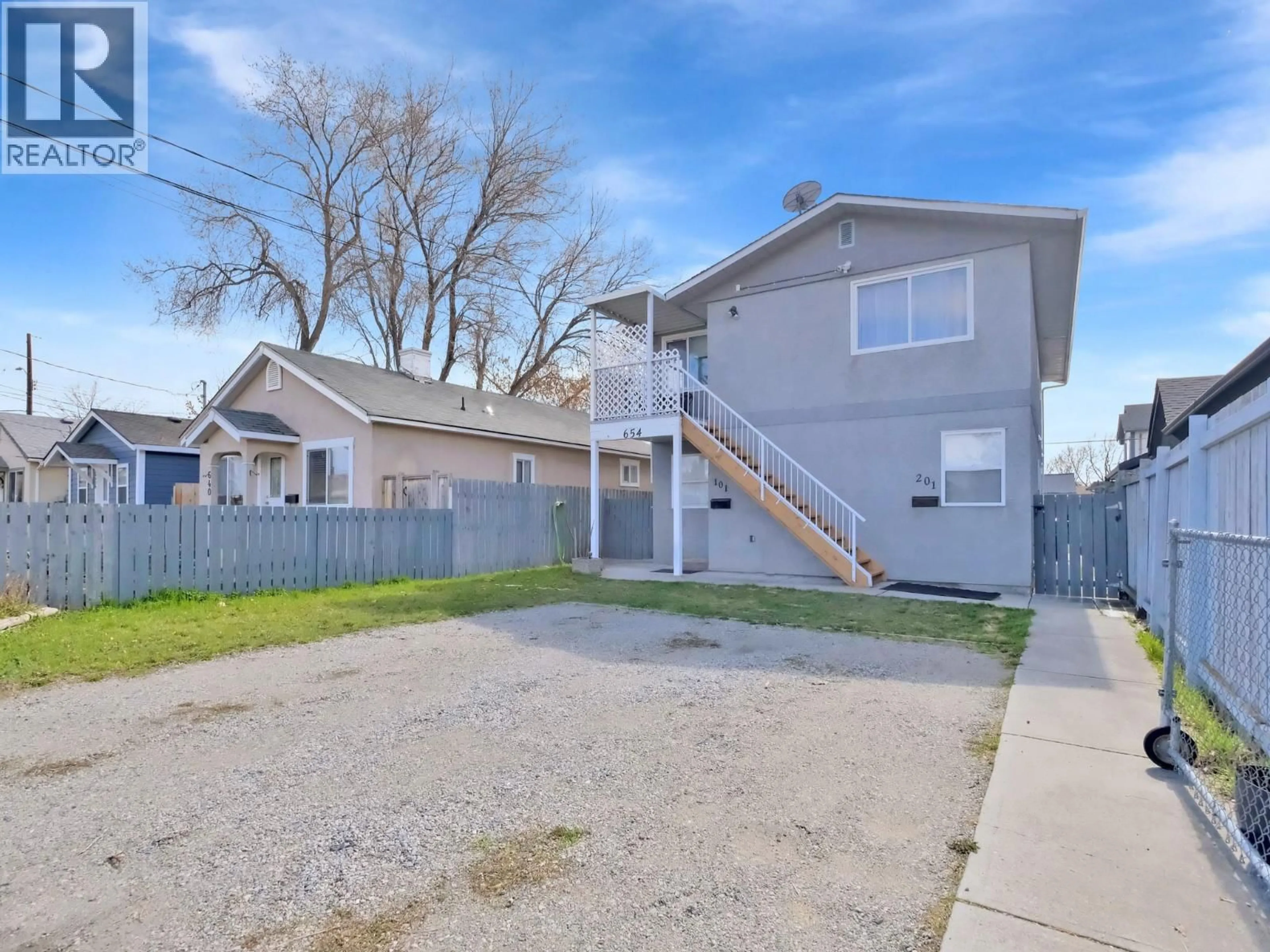 Unknown for 101 & 201 - 654 WADE AVENUE WEST, Penticton British Columbia V2A1V7