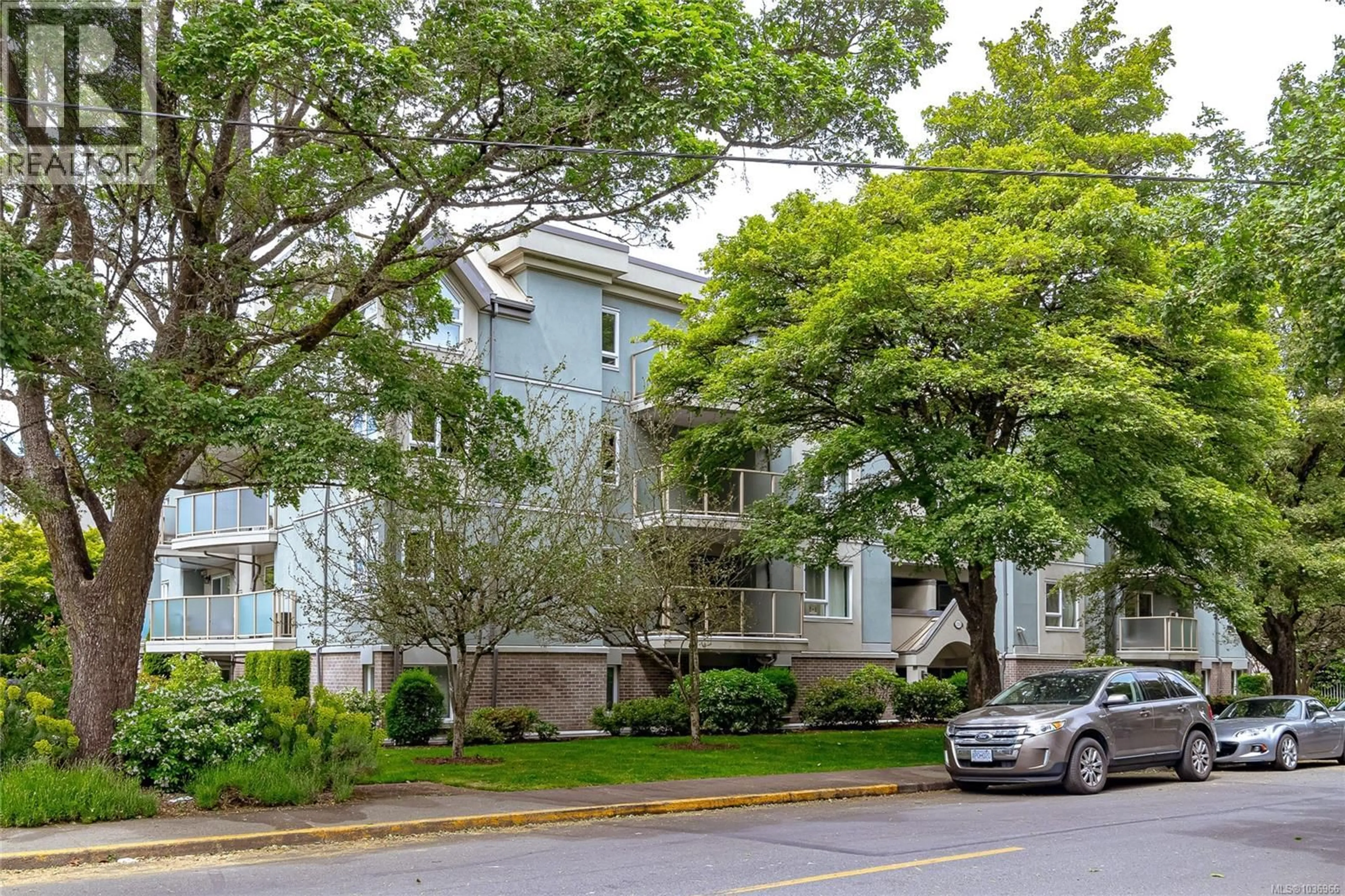Unknown for 105 - 2710 GROSVENOR ROAD, Victoria British Columbia V8T3M9