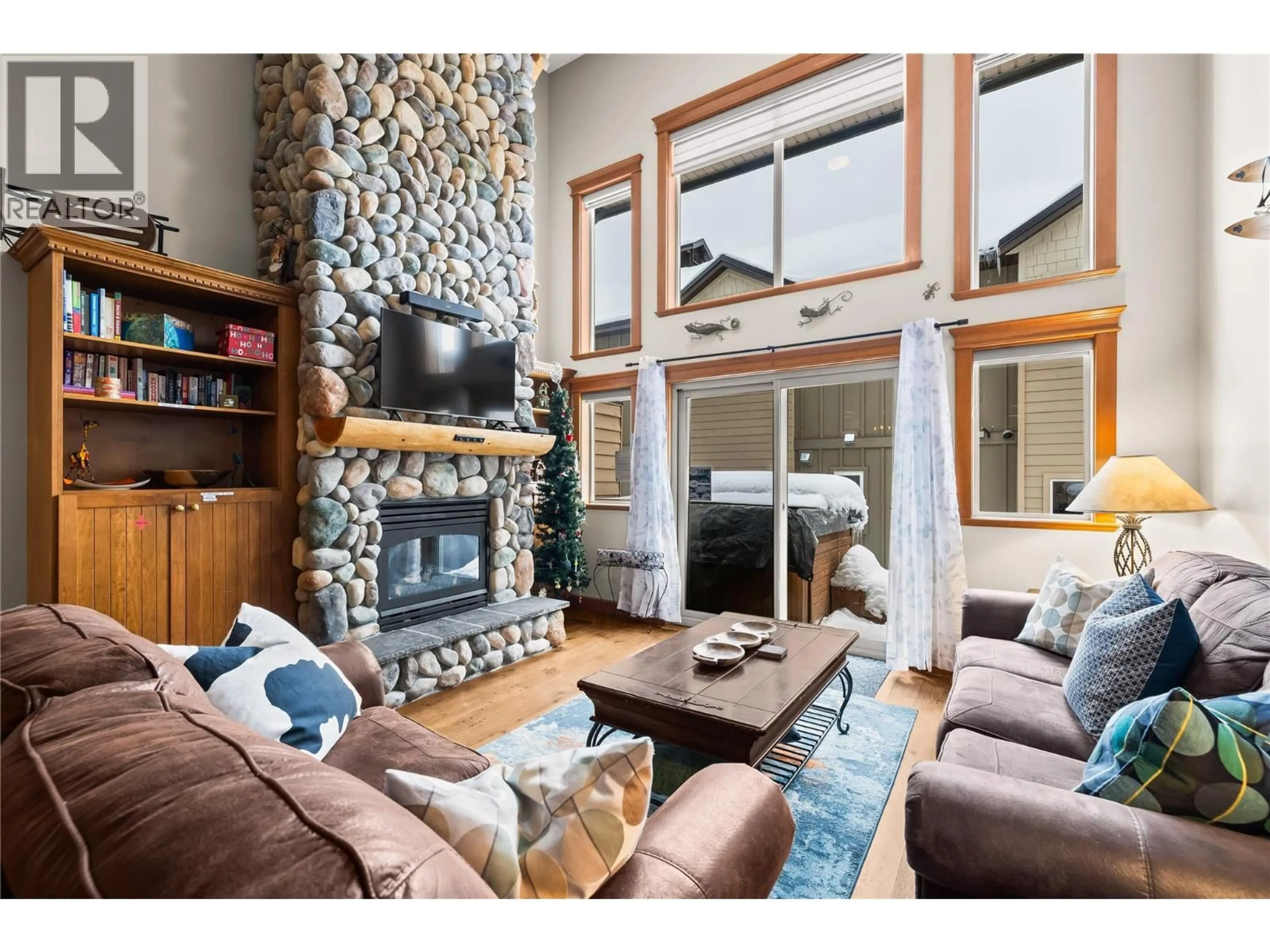 Living room with furniture, unknown for 34 - 7640 PORCUPINE ROAD, Big White British Columbia V1P1T4