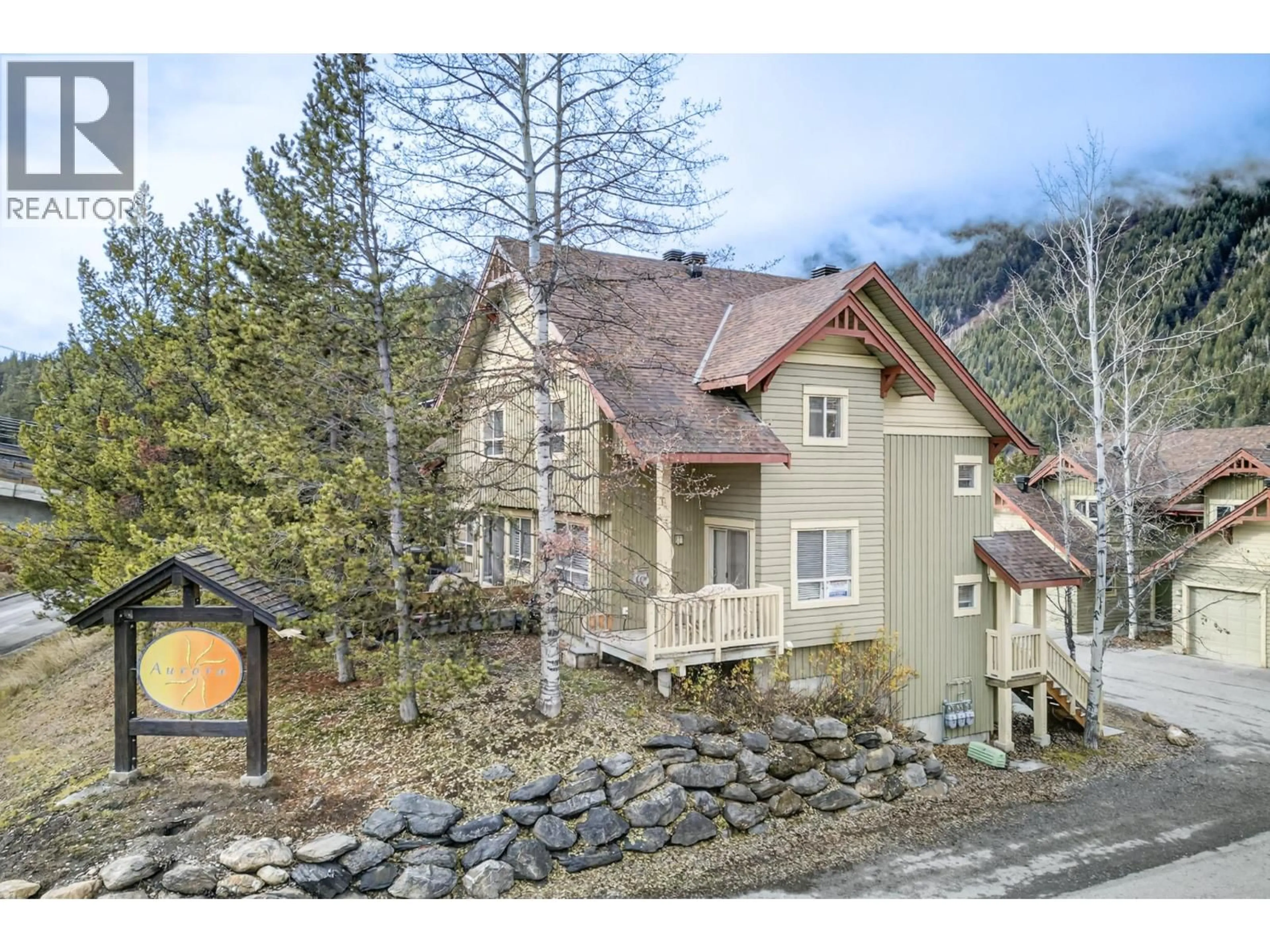 A pic from outside/outdoor area/front of a property/back of a property/a pic from drone, mountain view for 3 - 2025 GREYWOLF DRIVE, Panorama British Columbia V0A1T0